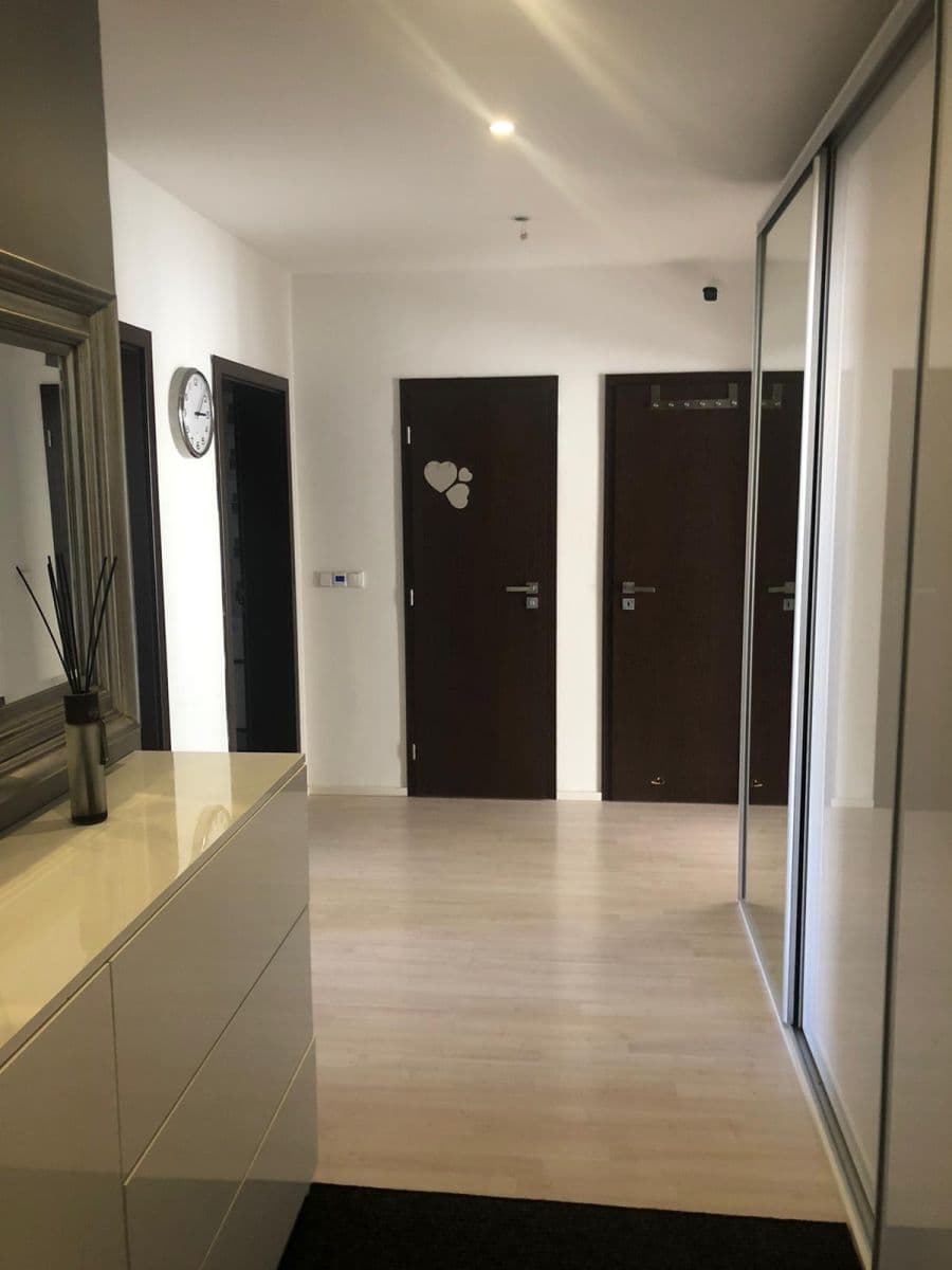 Prenájom bytu 3-izbový 106 m², třída Karla IV., Hradec Králové, Královéhradecký kraj Prenájom bytu 3-izbový 106 m², třída Karla IV., Hradec Králové, Královéhradecký kraj