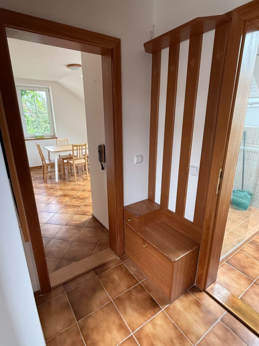 Prenájom bytu 2-izbový 52 m², V Aleji, Rudná, Středočeský kraj Prenájom bytu 2-izbový 52 m², V Aleji, Rudná, Středočeský kraj