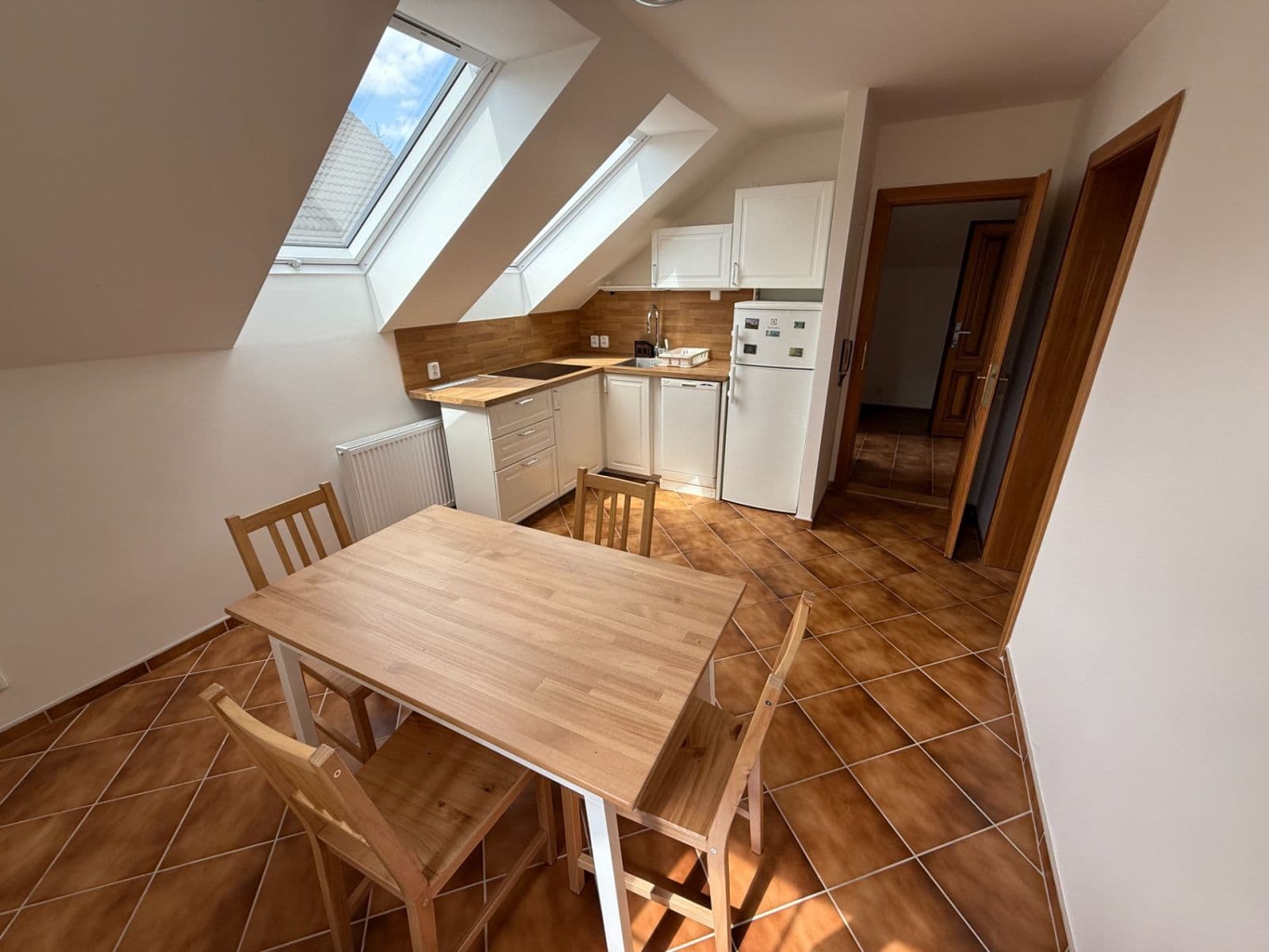 Prenájom bytu 2-izbový 52 m², V Aleji, Rudná, Středočeský kraj Prenájom bytu 2-izbový 52 m², V Aleji, Rudná, Středočeský kraj