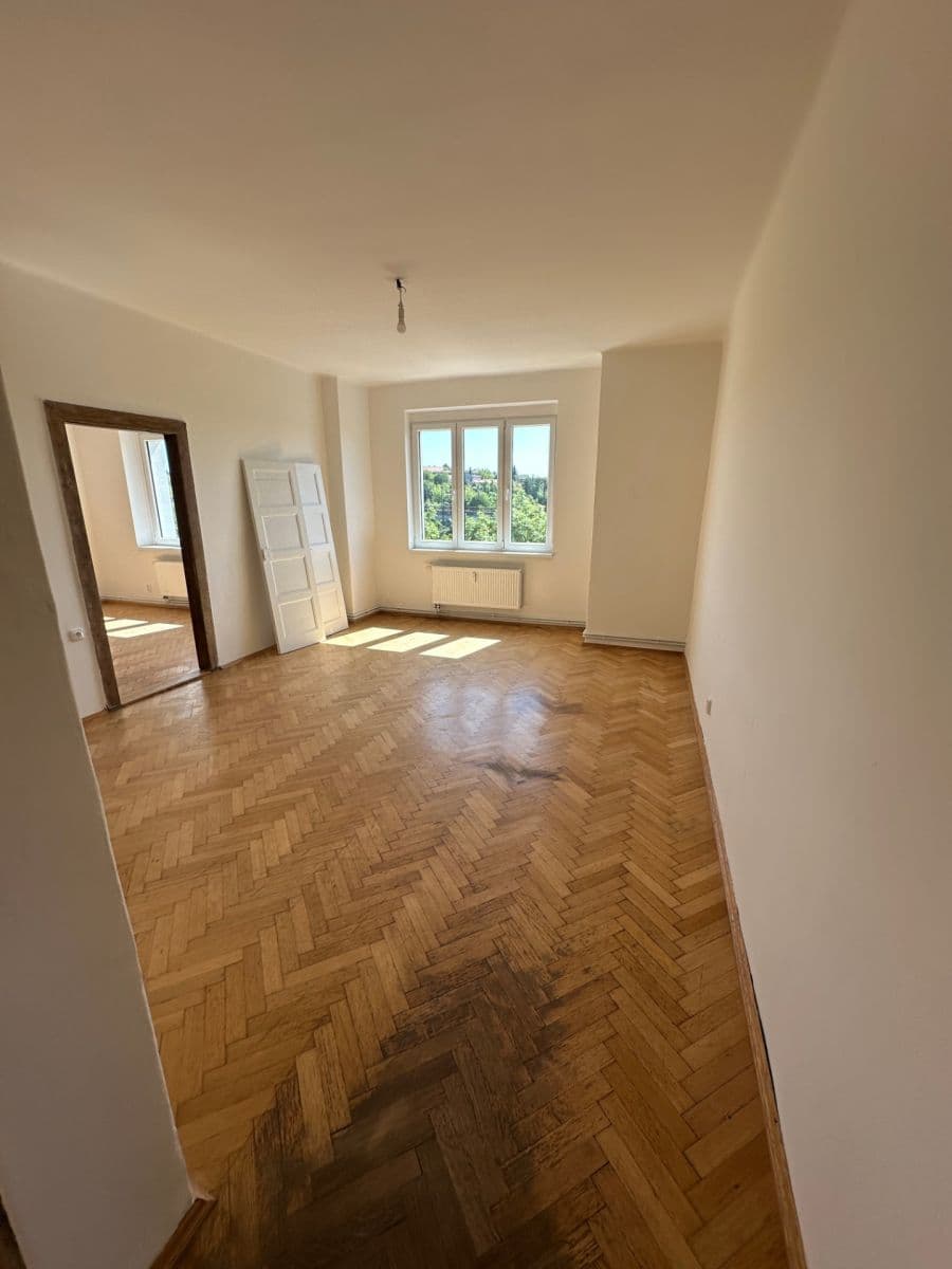 Prenájom bytu 3-izbový 83 m², Pod Labuťkou, Praha, Praha Prenájom bytu 3-izbový 83 m², Pod Labuťkou, Praha, Praha