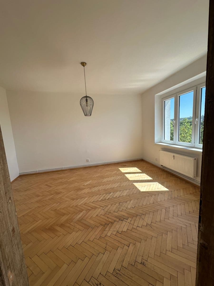 Prenájom bytu 3-izbový 83 m², Pod Labuťkou, Praha, Praha Prenájom bytu 3-izbový 83 m², Pod Labuťkou, Praha, Praha
