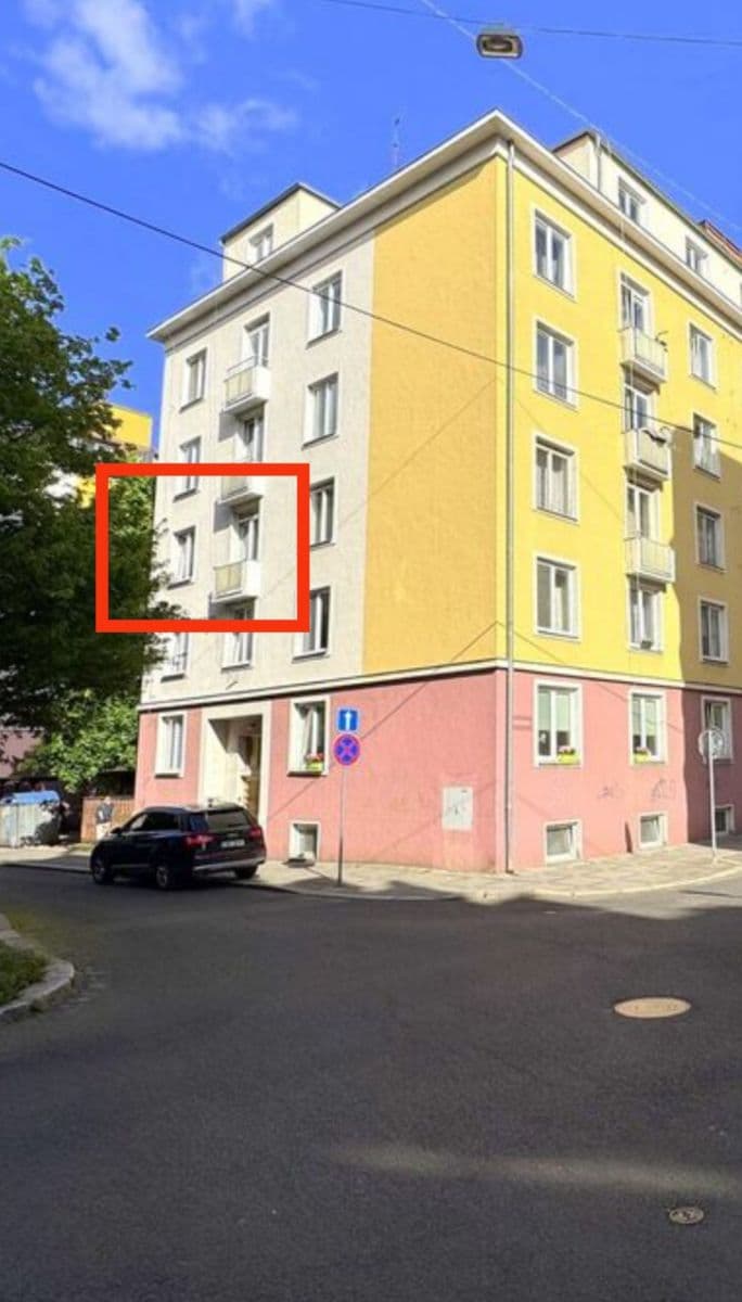 Predaj bytu 2-izbový 56 m², K. Čapka, Karlovy Vary, Karlovarský kraj Predaj bytu 2-izbový 56 m², K. Čapka, Karlovy Vary, Karlovarský kraj