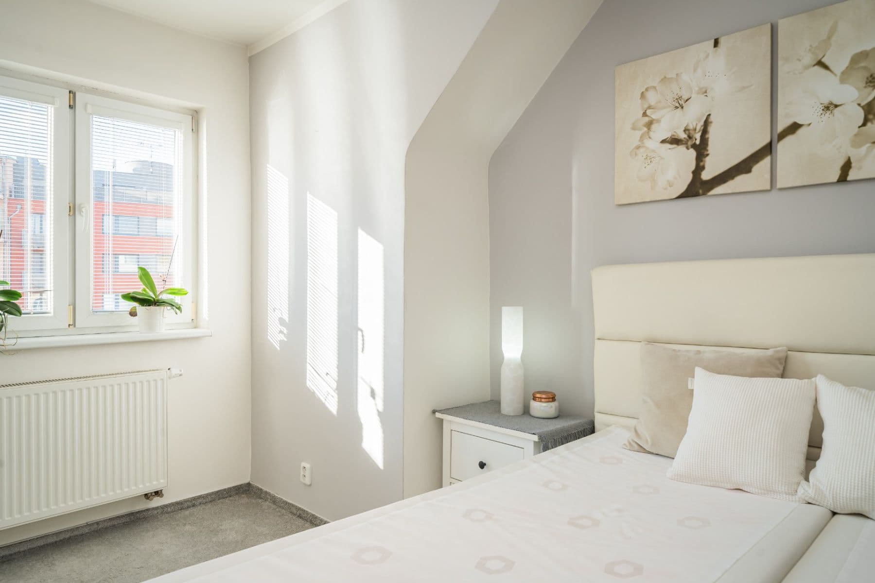 Prenájom bytu 2-izbový 59 m², Freyova, Praha, Praha Prenájom bytu 2-izbový 59 m², Freyova, Praha, Praha