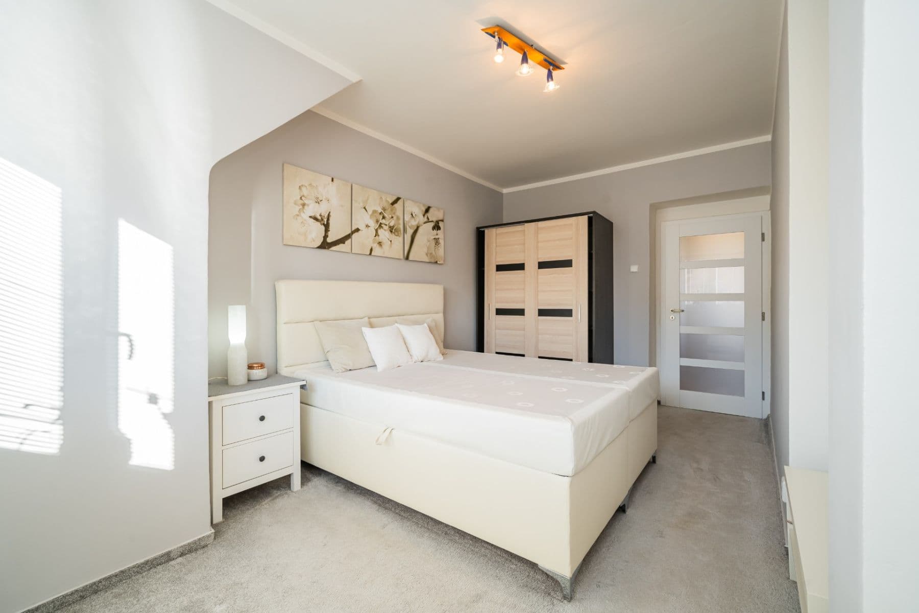 Prenájom bytu 2-izbový 59 m², Freyova, Praha, Praha Prenájom bytu 2-izbový 59 m², Freyova, Praha, Praha