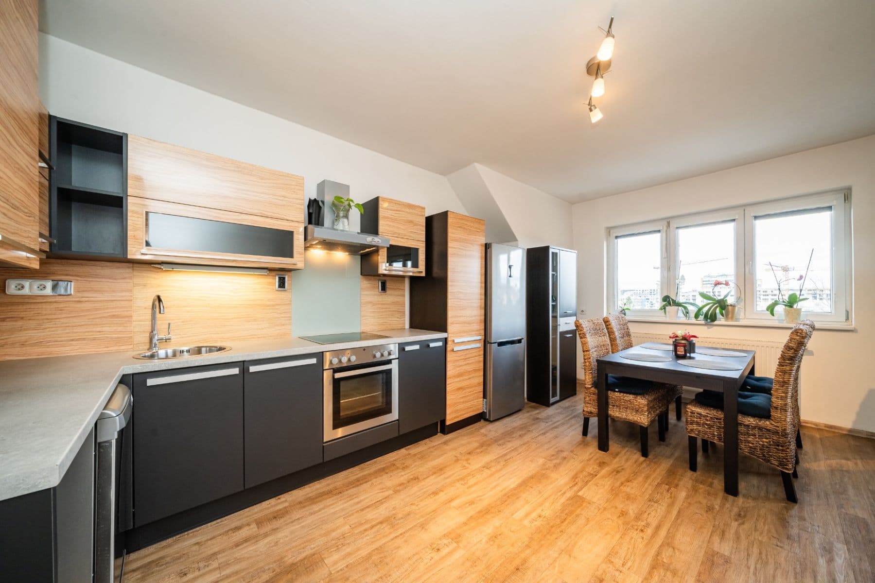 Prenájom bytu 2-izbový 59 m², Freyova, Praha, Praha Prenájom bytu 2-izbový 59 m², Freyova, Praha, Praha