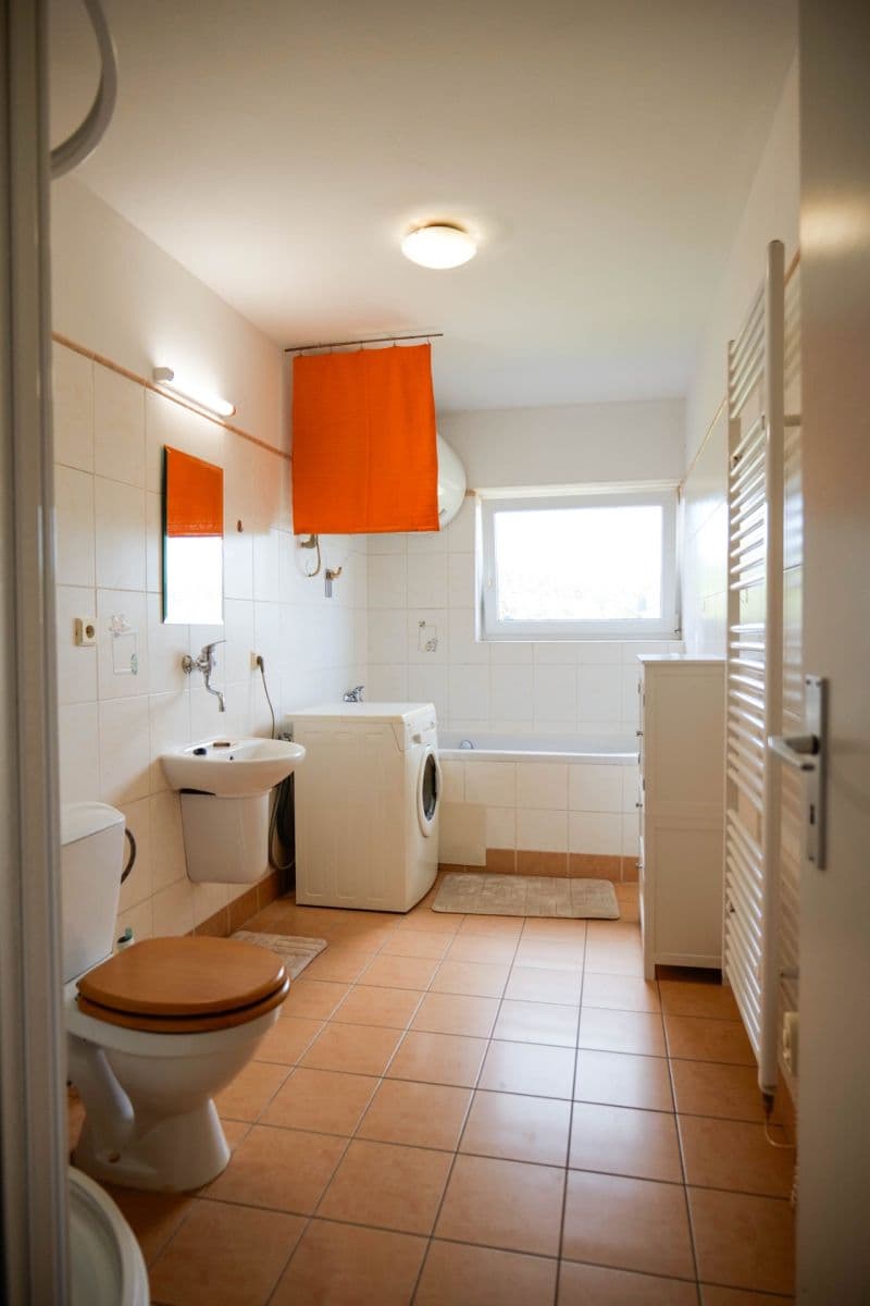 Prenájom bytu 3-izbový 81 m², Kájov, Jihočeský kraj Prenájom bytu 3-izbový 81 m², Kájov, Jihočeský kraj