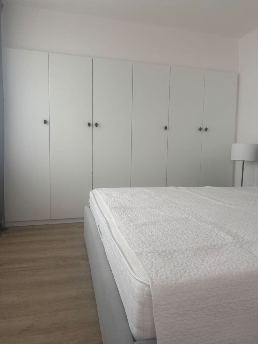 Predaj bytu 3-izbový 71 m², Evropská, Praha, Praha Predaj bytu 3-izbový 71 m², Evropská, Praha, Praha