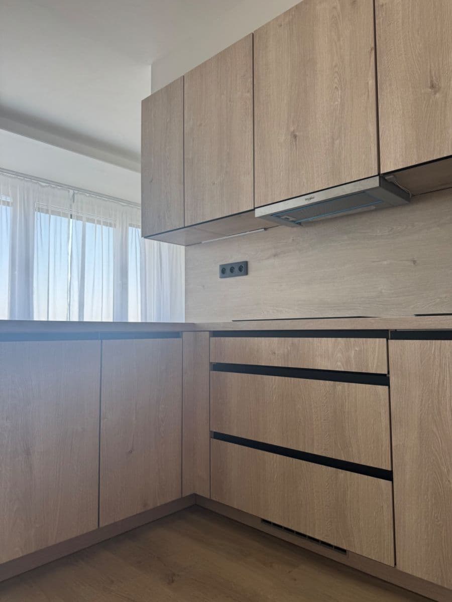 Predaj bytu 3-izbový 71 m², Evropská, Praha, Praha Predaj bytu 3-izbový 71 m², Evropská, Praha, Praha