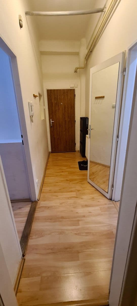 Prenájom bytu 2-izbový 48 m², Pod Pramenem, Praha, Praha Prenájom bytu 2-izbový 48 m², Pod Pramenem, Praha, Praha
