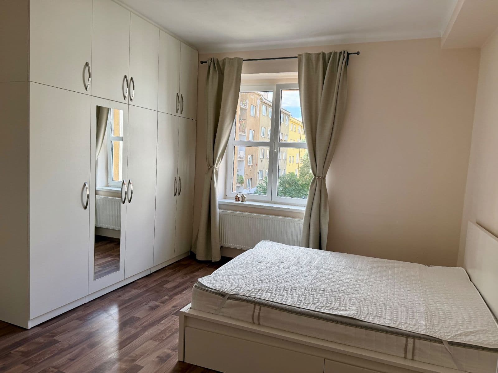 Prenájom bytu 2-izbový 52 m², U Svépomoci, Praha, Praha Prenájom bytu 2-izbový 52 m², U Svépomoci, Praha, Praha
