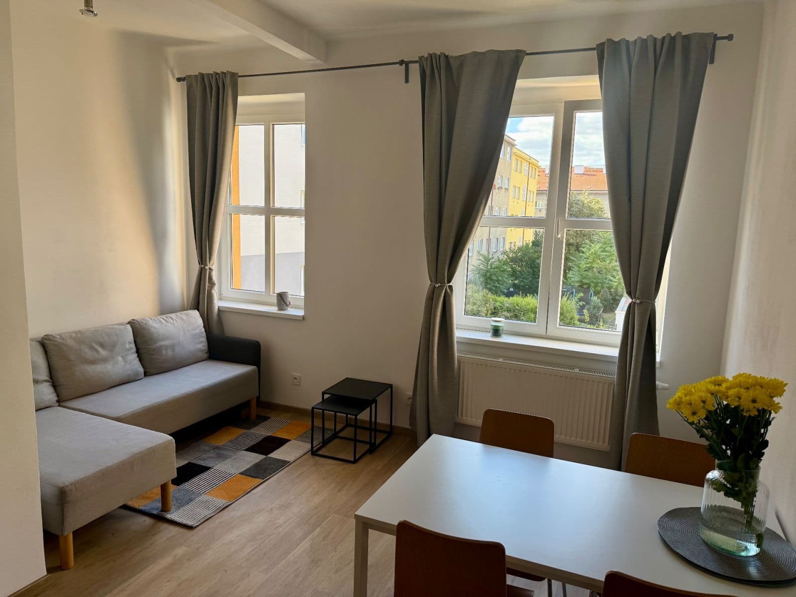 Prenájom bytu 2-izbový 52 m², U Svépomoci, Praha, Praha Prenájom bytu 2-izbový 52 m², U Svépomoci, Praha, Praha