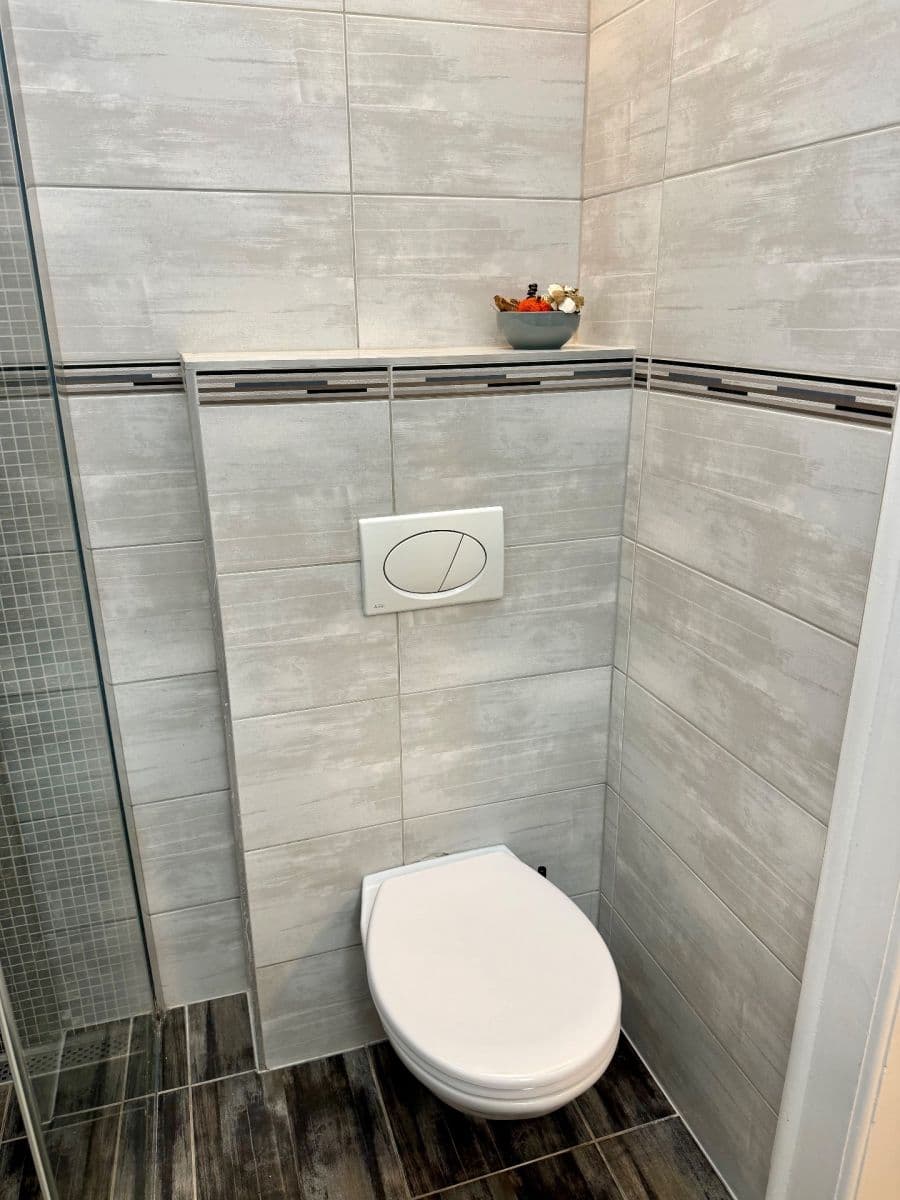 Prenájom bytu 2-izbový 52 m², U Svépomoci, Praha, Praha Prenájom bytu 2-izbový 52 m², U Svépomoci, Praha, Praha