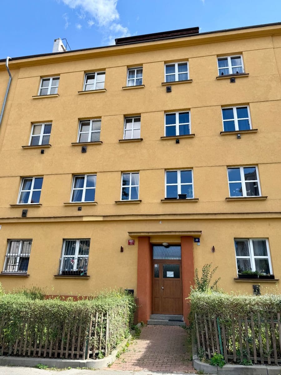Prenájom bytu 2-izbový 52 m², U Svépomoci, Praha, Praha Prenájom bytu 2-izbový 52 m², U Svépomoci, Praha, Praha