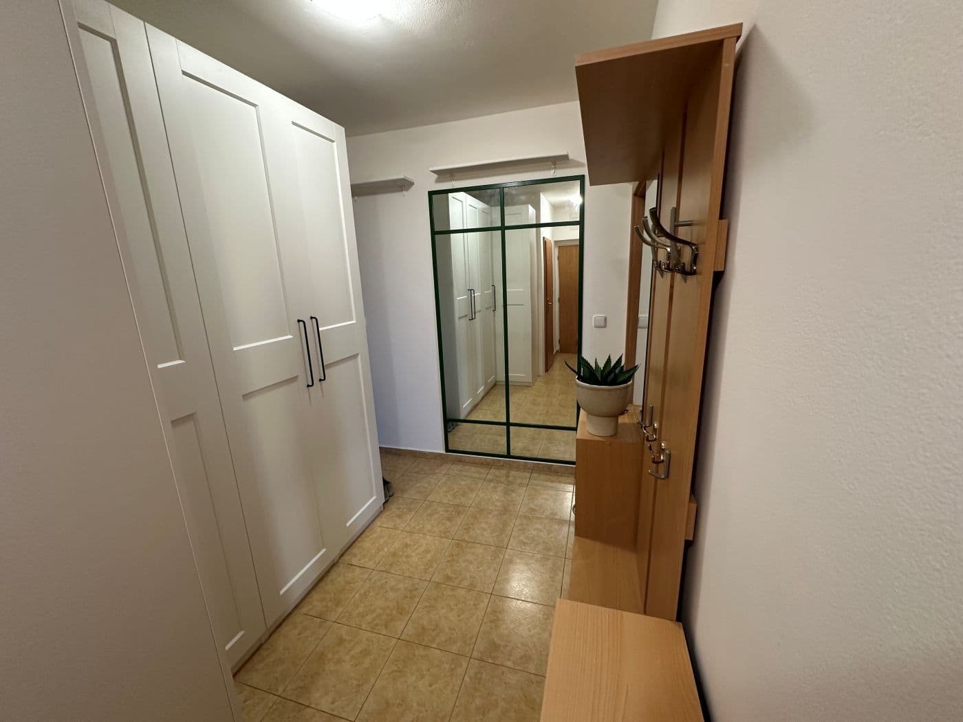 Prenájom bytu 3-izbový 76 m², Dalmatská, Úvaly, Středočeský kraj Prenájom bytu 3-izbový 76 m², Dalmatská, Úvaly, Středočeský kraj