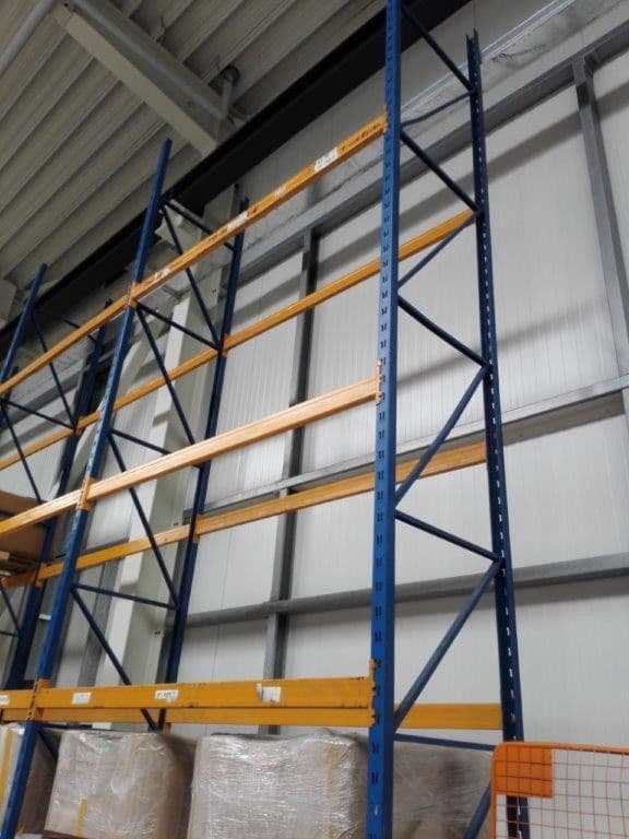 Prenájom nebytového priestoru 2.208 m², Burbach, Severné Porýnie - Westfálsko Prenájom nebytového priestoru 2.208 m², Burbach, Severné Porýnie - Westfálsko