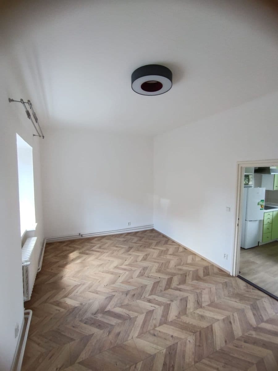 Prenájom bytu 1-izbový 32 m², Kučerové, Praha, Praha Prenájom bytu 1-izbový 32 m², Kučerové, Praha, Praha