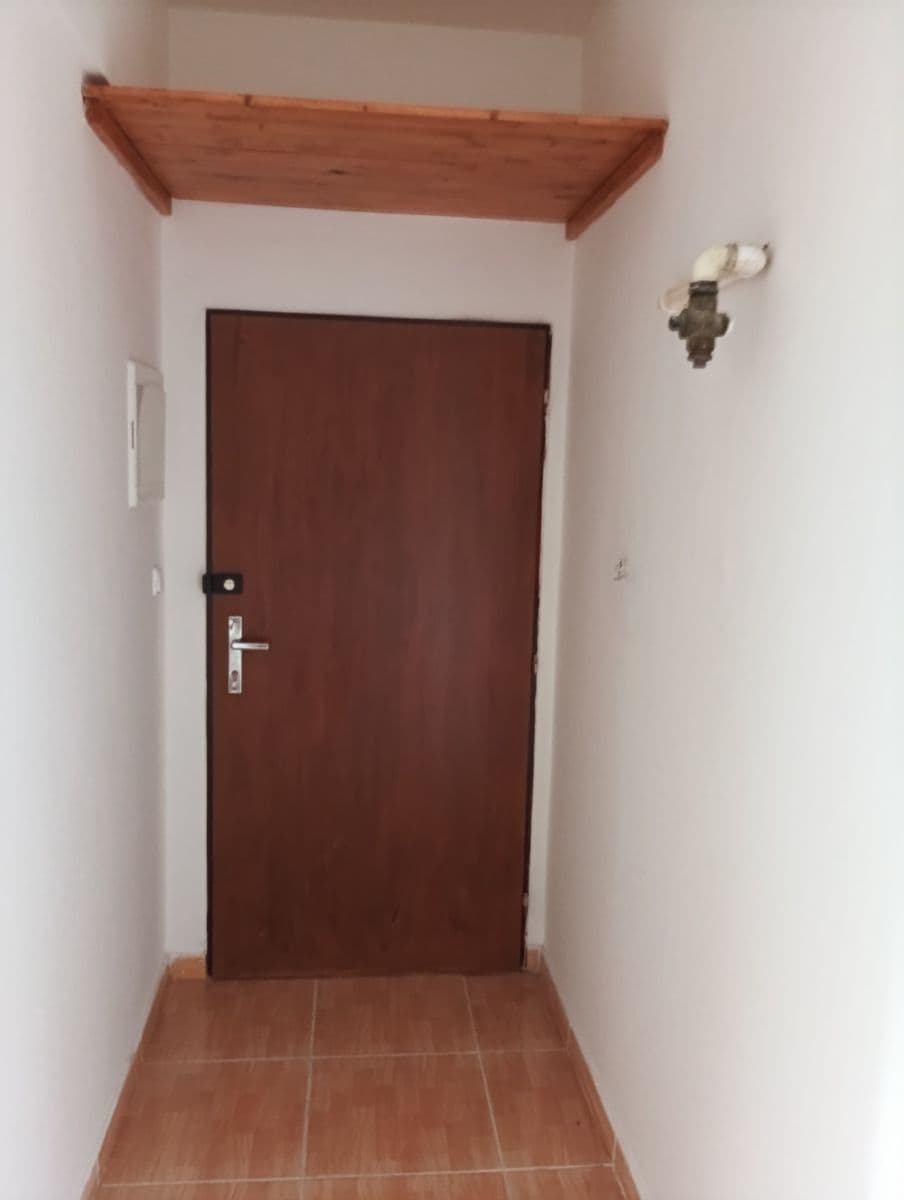 Prenájom bytu 1-izbový 38 m², Poděbradská, Praha, Praha Prenájom bytu 1-izbový 38 m², Poděbradská, Praha, Praha