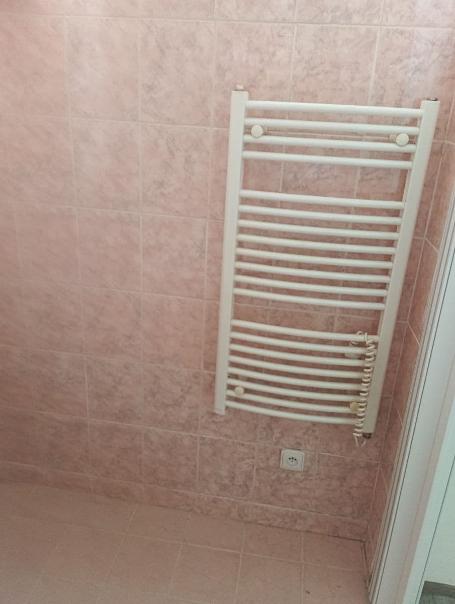 Prenájom bytu 1-izbový 38 m², Poděbradská, Praha, Praha Prenájom bytu 1-izbový 38 m², Poděbradská, Praha, Praha