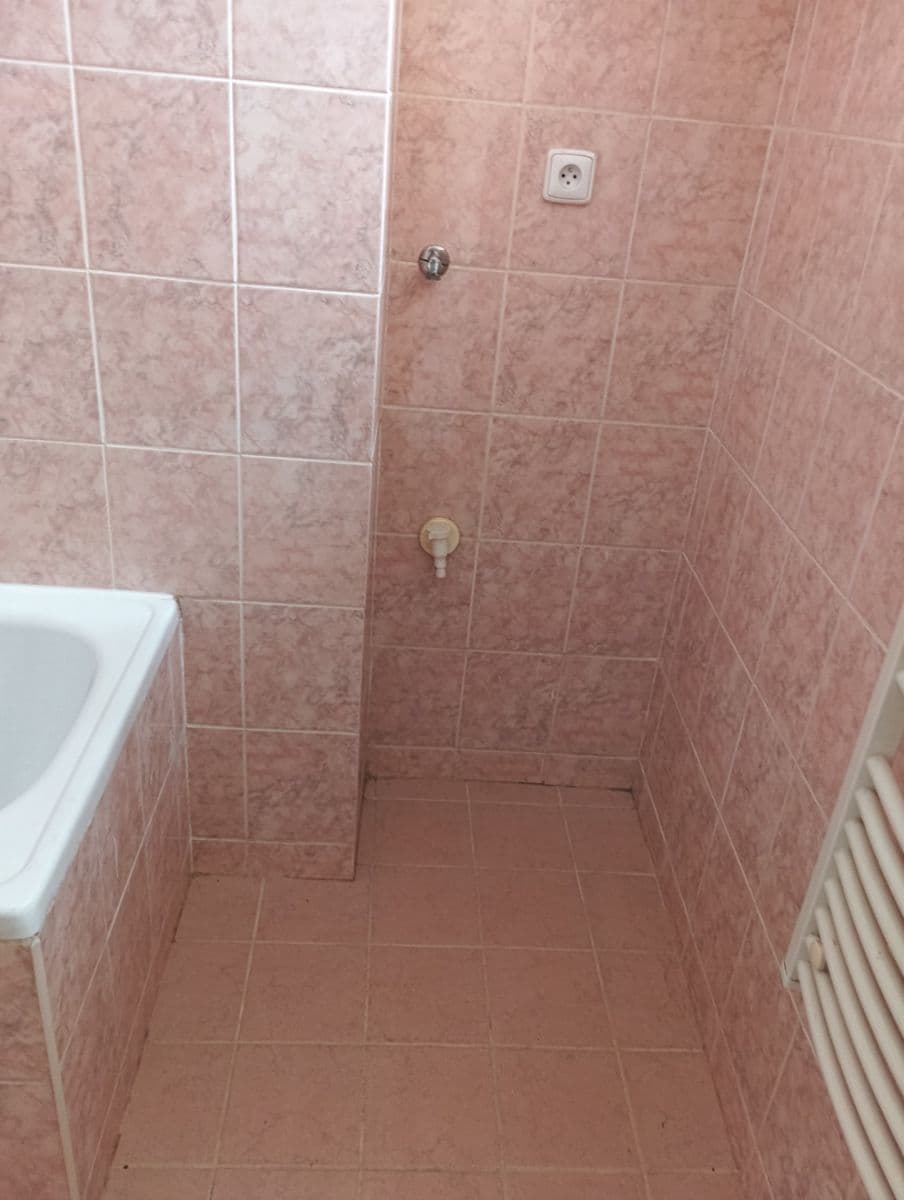 Prenájom bytu 1-izbový 38 m², Poděbradská, Praha, Praha Prenájom bytu 1-izbový 38 m², Poděbradská, Praha, Praha