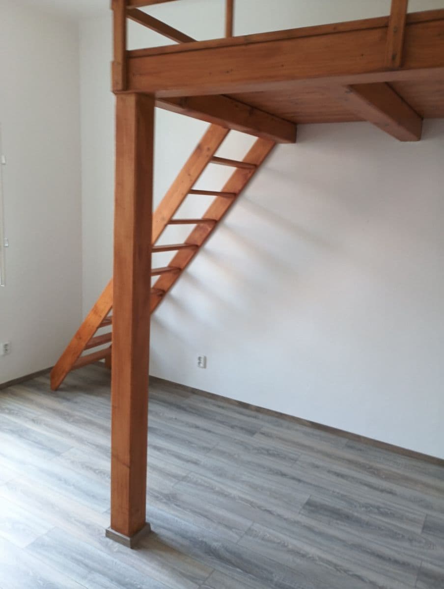 Prenájom bytu 1-izbový 38 m², Poděbradská, Praha, Praha Prenájom bytu 1-izbový 38 m², Poděbradská, Praha, Praha