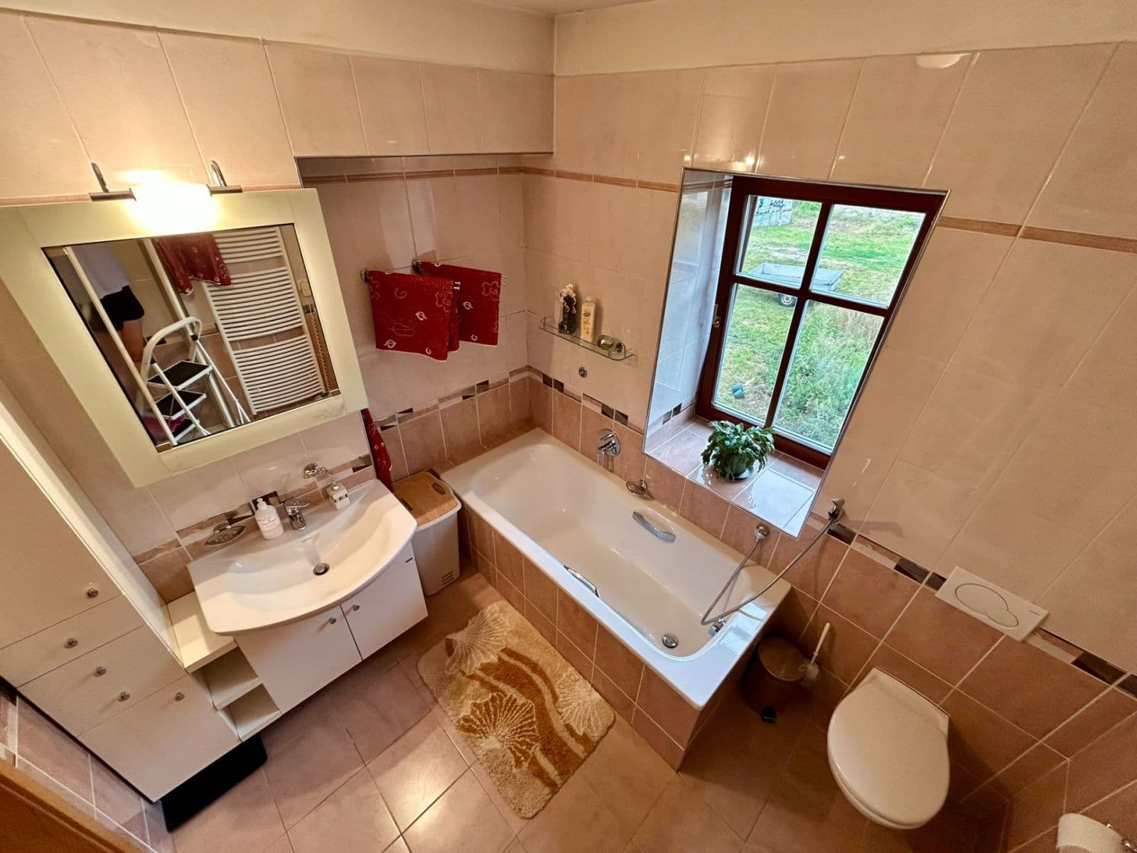 Predaj domu 207 m², pozemek 4.339 m², Černuc, Středočeský kraj Predaj domu 207 m², pozemek 4.339 m², Černuc, Středočeský kraj