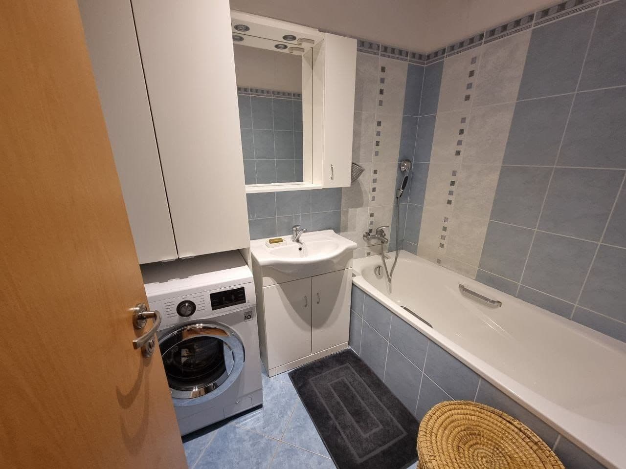 Prenájom bytu 2-izbový 49 m², Nad Údolím, Husinec, Středočeský kraj Prenájom bytu 2-izbový 49 m², Nad Údolím, Husinec, Středočeský kraj