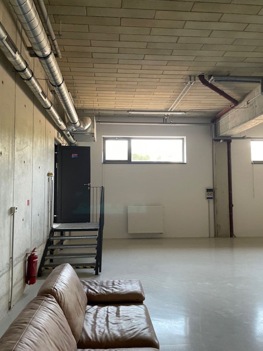 Predaj garáže 200 m², Lintich, Banská Štiavnica, Banskobystrický kraj Predaj garáže 200 m², Lintich, Banská Štiavnica, Banskobystrický kraj