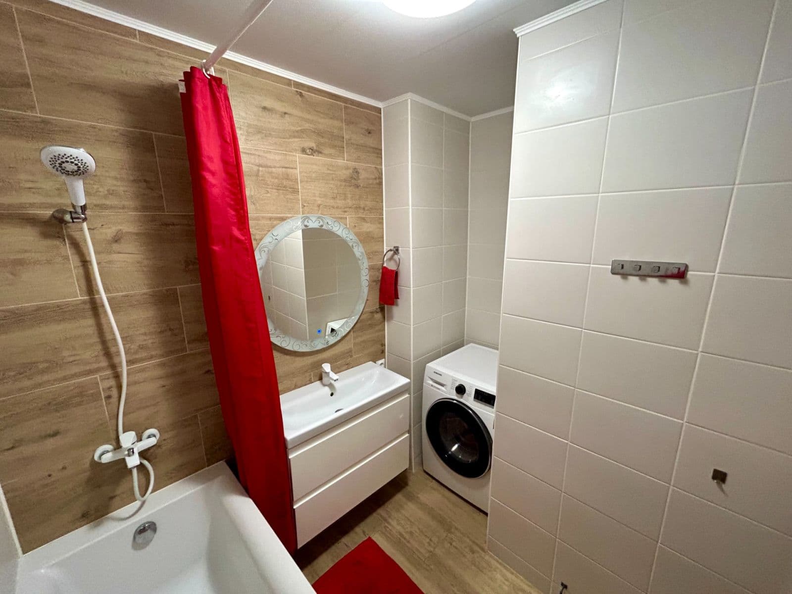 Prenájom bytu 3-izbový 70 m², Černého, Praha, Praha Prenájom bytu 3-izbový 70 m², Černého, Praha, Praha