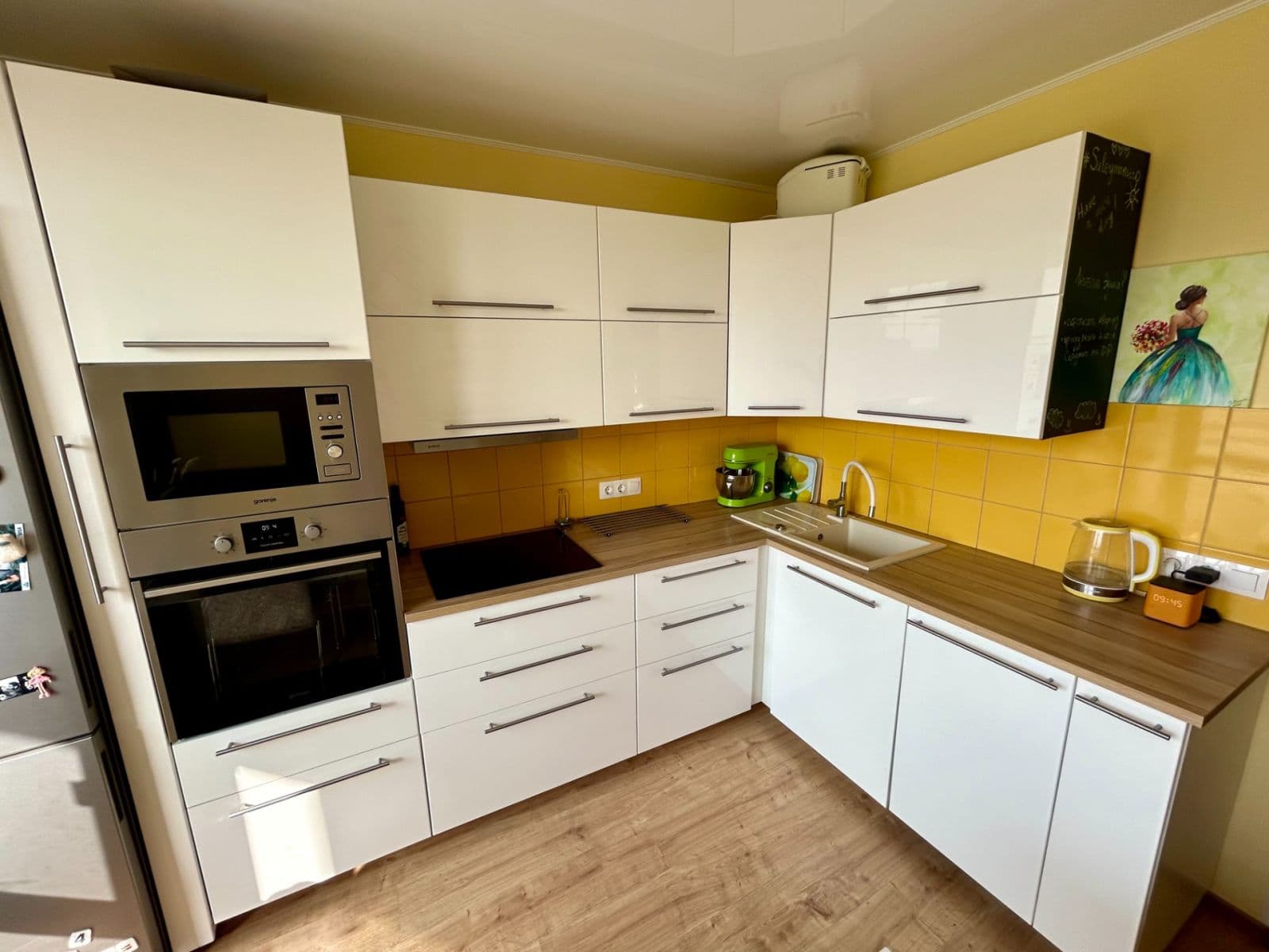 Prenájom bytu 3-izbový 70 m², Černého, Praha, Praha Prenájom bytu 3-izbový 70 m², Černého, Praha, Praha