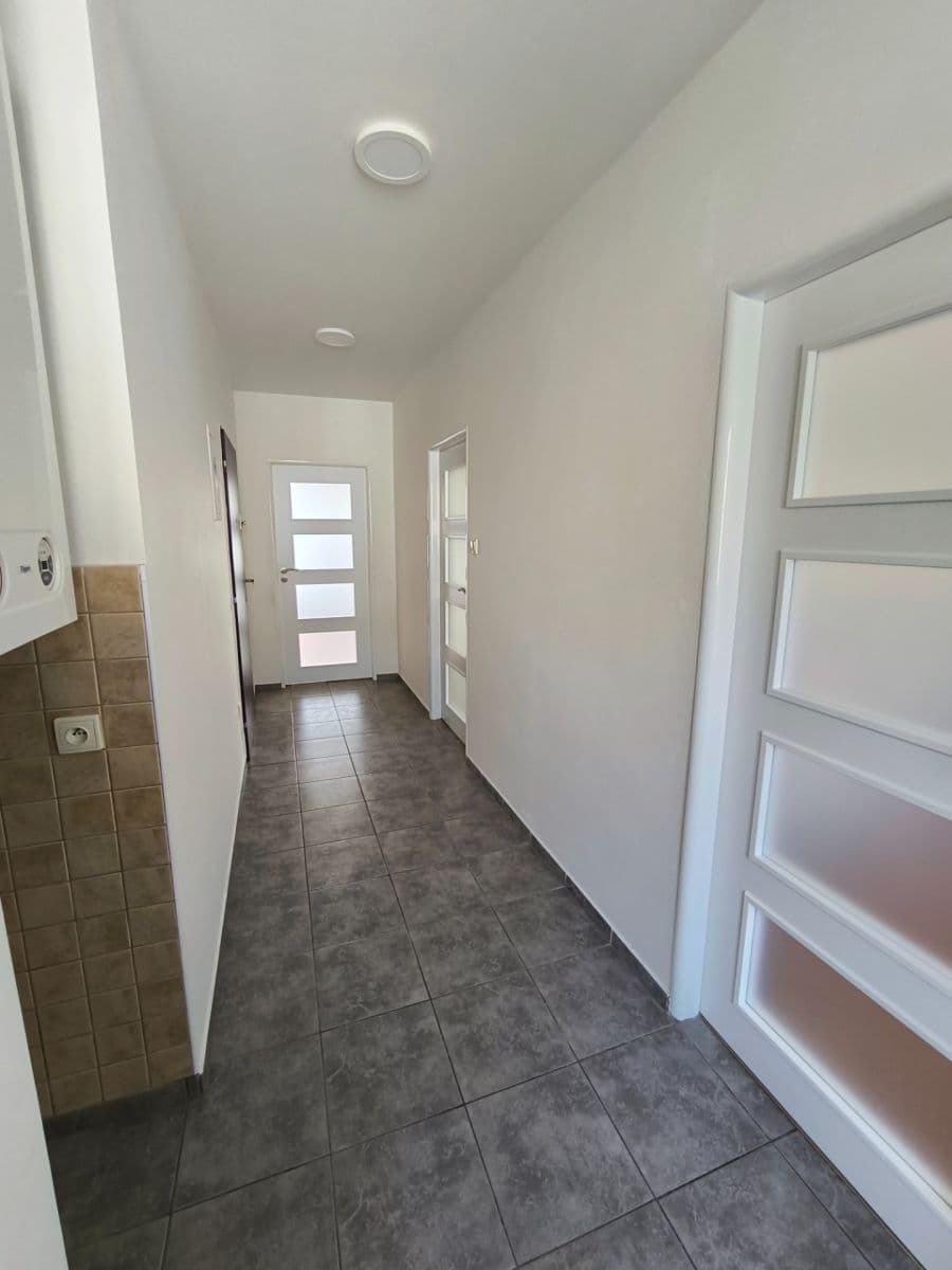 Prenájom bytu 3-izbový 95 m², Boleslavská, Sobotka, Královéhradecký kraj Prenájom bytu 3-izbový 95 m², Boleslavská, Sobotka, Královéhradecký kraj