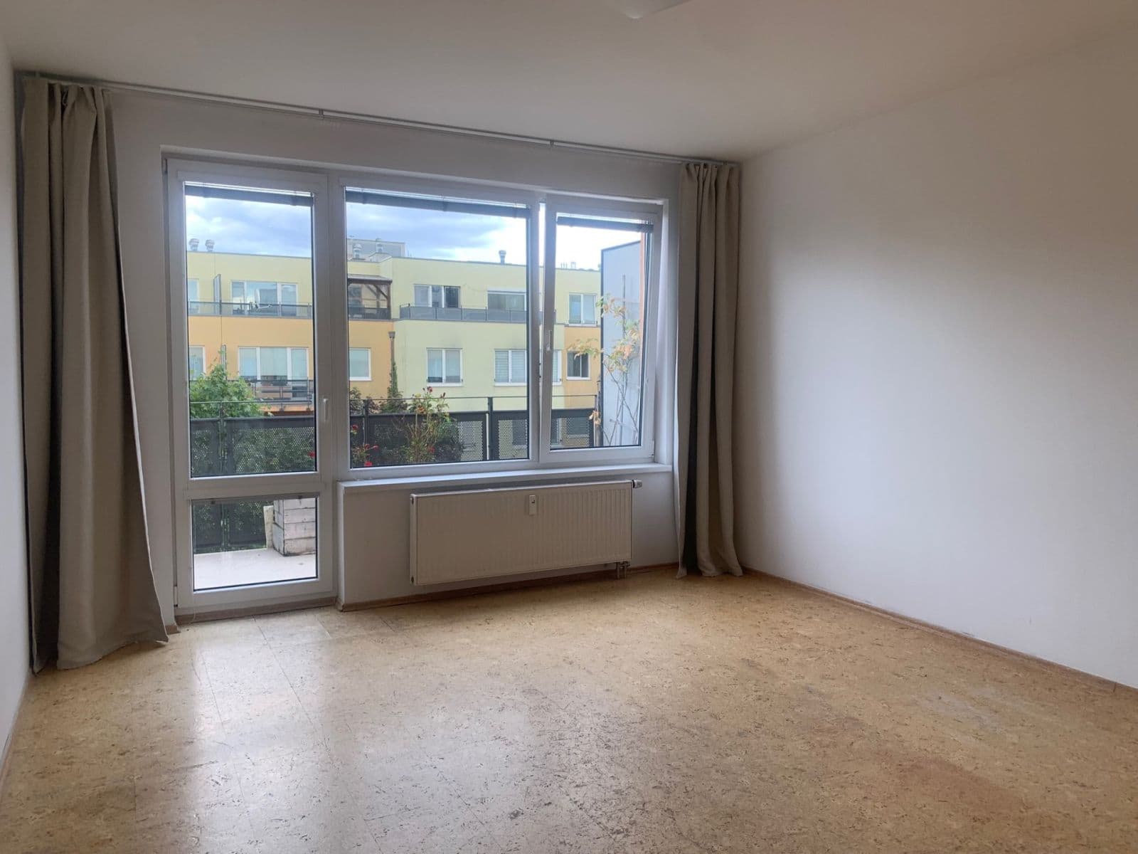 Prenájom bytu 2-izbový 48 m², Werichova, Praha, Praha Prenájom bytu 2-izbový 48 m², Werichova, Praha, Praha