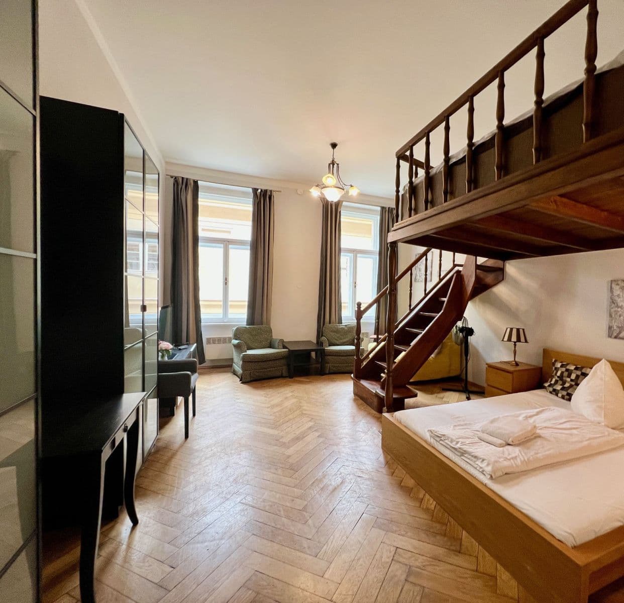 Prenájom bytu 65 m², Ostrovní, Praha, Praha Prenájom bytu 65 m², Ostrovní, Praha, Praha
