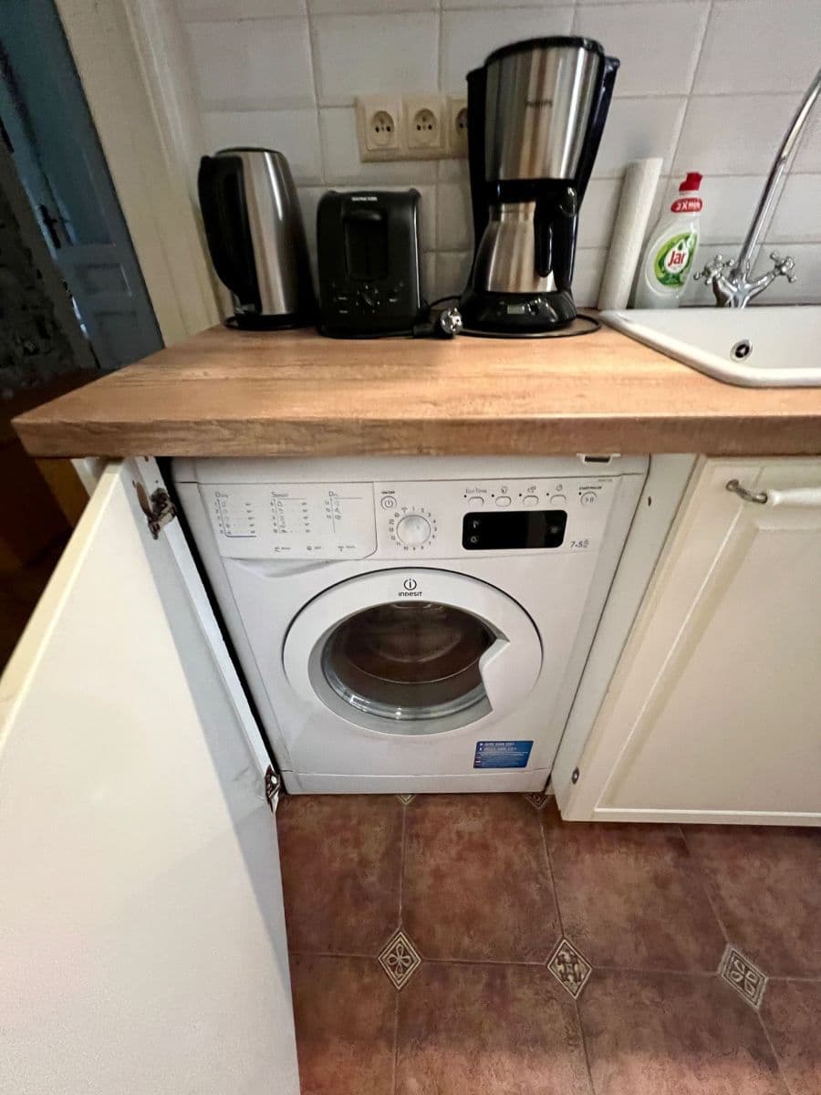 Prenájom bytu 65 m², Ostrovní, Praha, Praha Prenájom bytu 65 m², Ostrovní, Praha, Praha