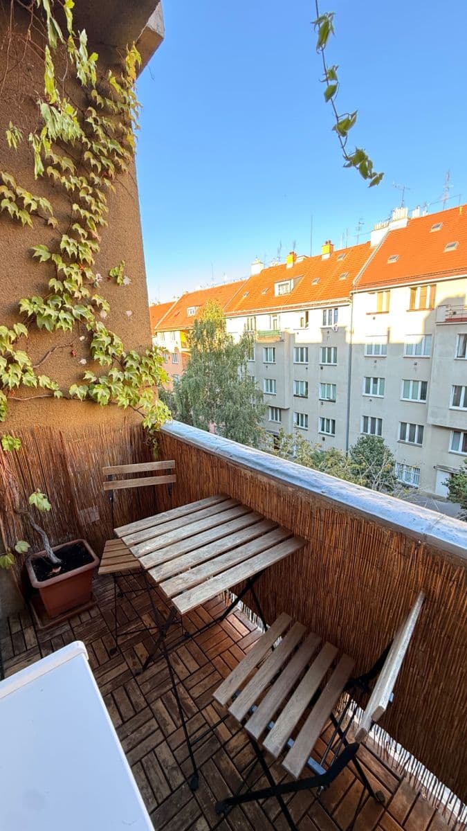 Prenájom bytu 2-izbový 48 m², Koulova, Praha, Praha Prenájom bytu 2-izbový 48 m², Koulova, Praha, Praha