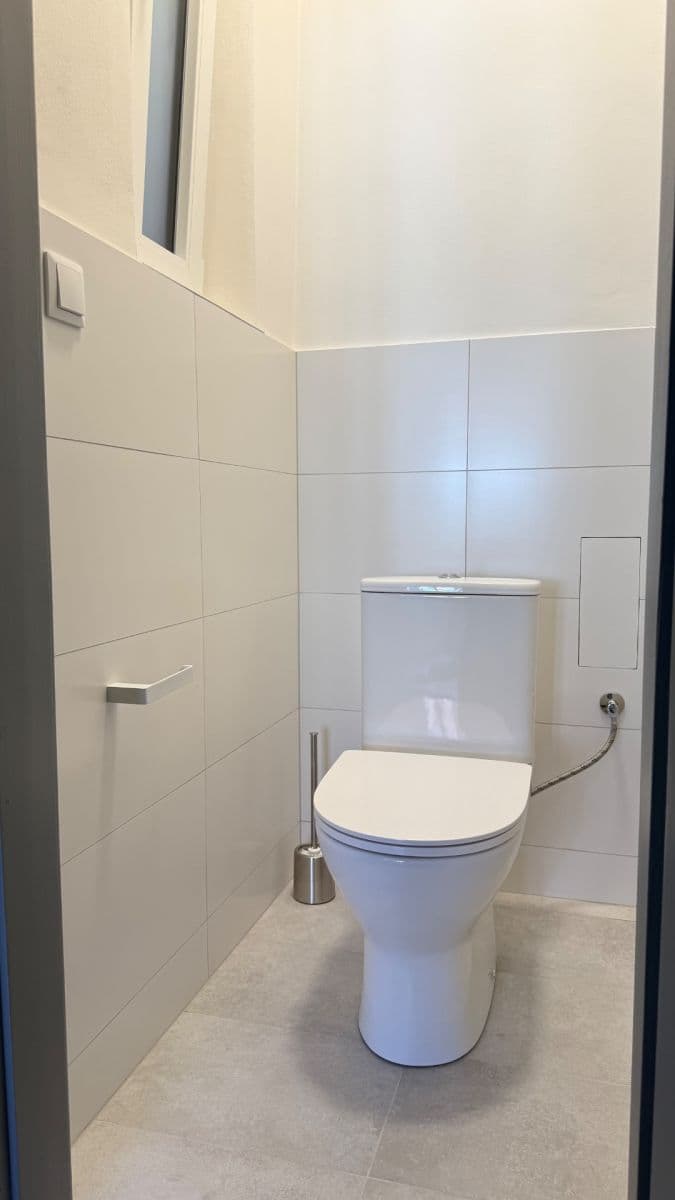 Prenájom bytu 2-izbový 48 m², Koulova, Praha, Praha Prenájom bytu 2-izbový 48 m², Koulova, Praha, Praha