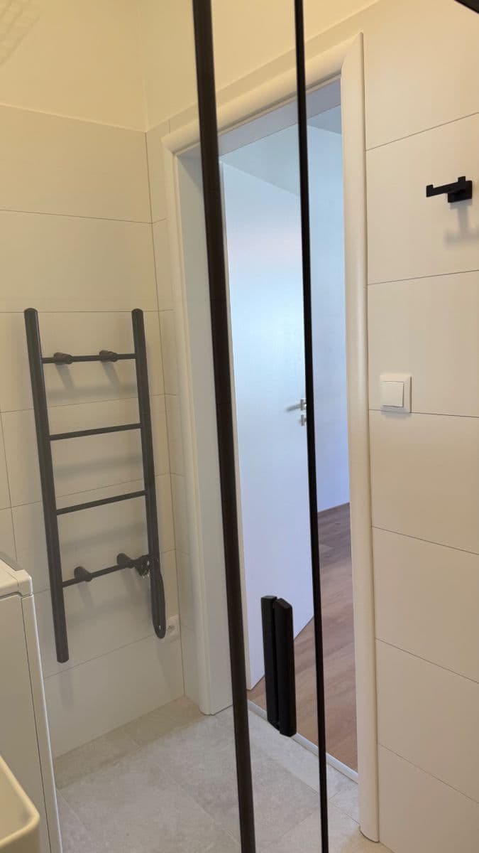 Prenájom bytu 2-izbový 48 m², Koulova, Praha, Praha Prenájom bytu 2-izbový 48 m², Koulova, Praha, Praha