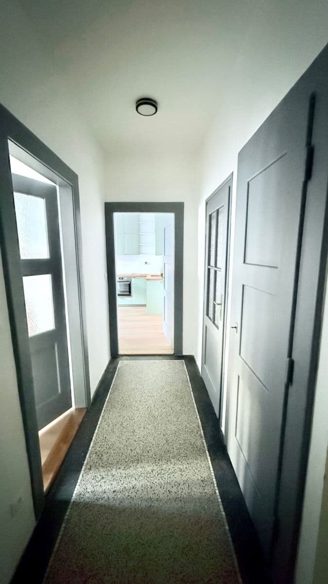 Prenájom bytu 2-izbový 48 m², Koulova, Praha, Praha Prenájom bytu 2-izbový 48 m², Koulova, Praha, Praha