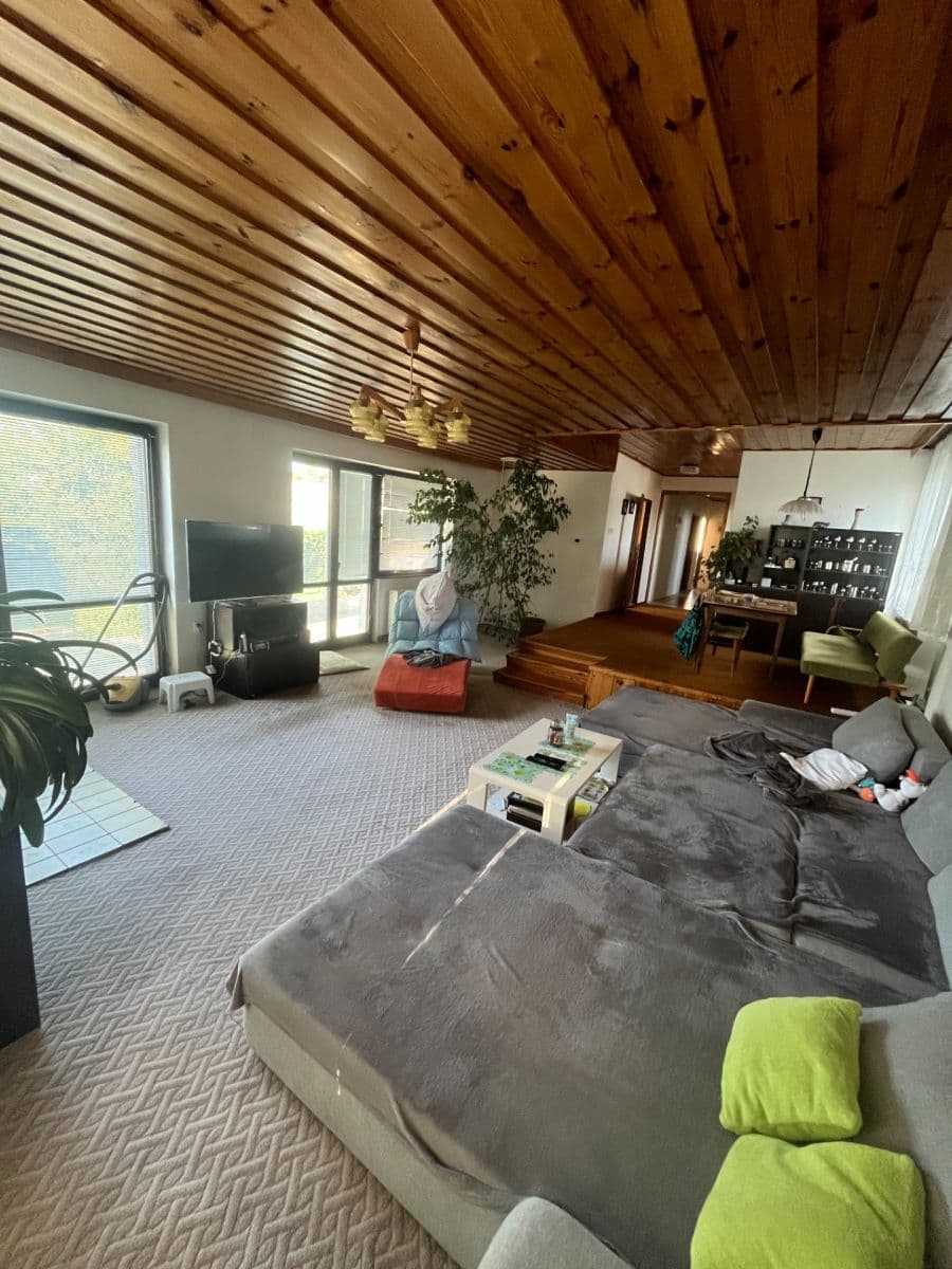 Predaj domu 211 m², pozemek 814 m², K Blahobytu, Srch, Pardubický kraj Predaj domu 211 m², pozemek 814 m², K Blahobytu, Srch, Pardubický kraj