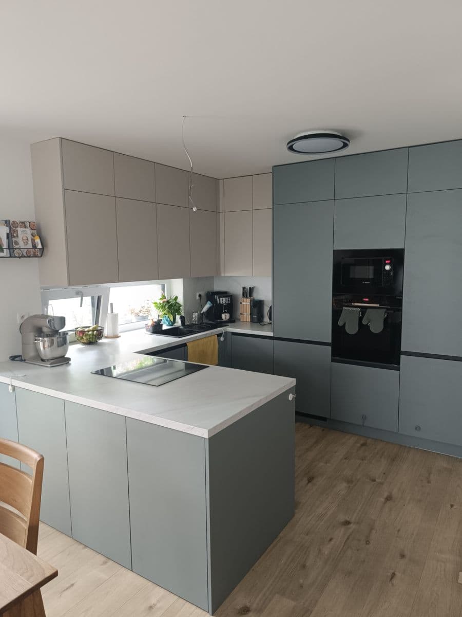 Predaj domu 82 m², pozemek 380 m², Topoľová, Rovinka, Bratislavský kraj Predaj domu 82 m², pozemek 380 m², Topoľová, Rovinka, Bratislavský kraj