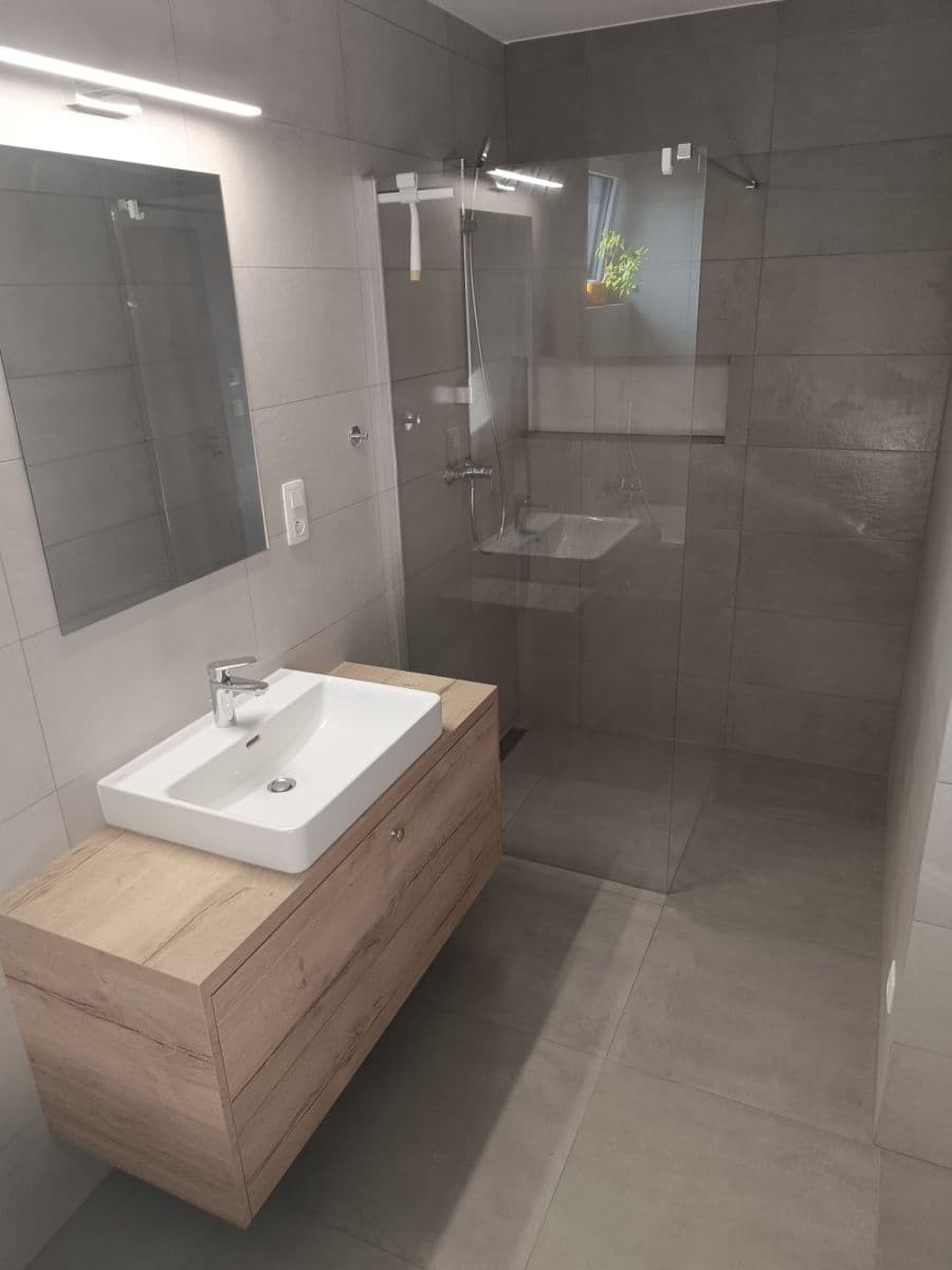 Predaj domu 82 m², pozemek 380 m², Topoľová, Rovinka, Bratislavský kraj Predaj domu 82 m², pozemek 380 m², Topoľová, Rovinka, Bratislavský kraj