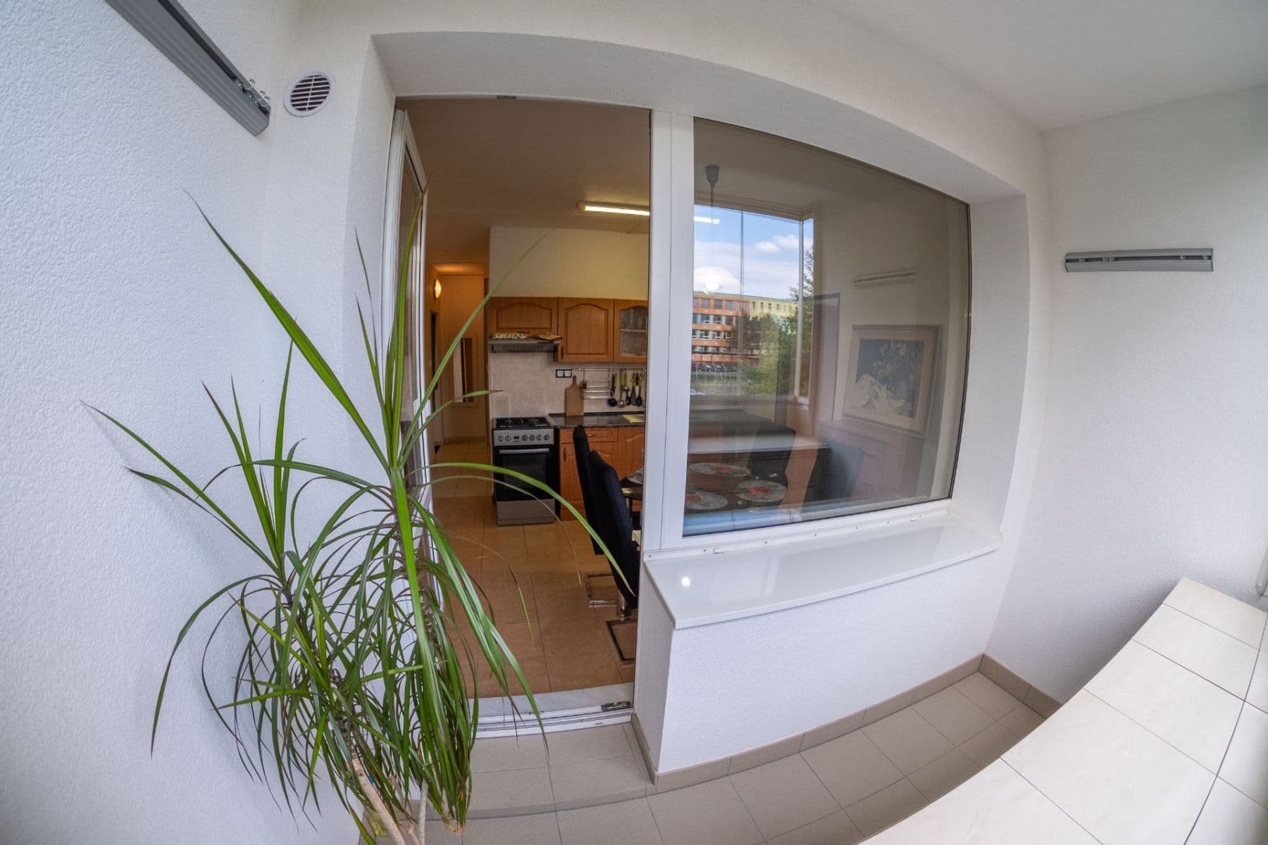 Predaj bytu 3-izbový 71 m², U Koupaliště, Karlovy Vary, Karlovarský kraj Predaj bytu 3-izbový 71 m², U Koupaliště, Karlovy Vary, Karlovarský kraj