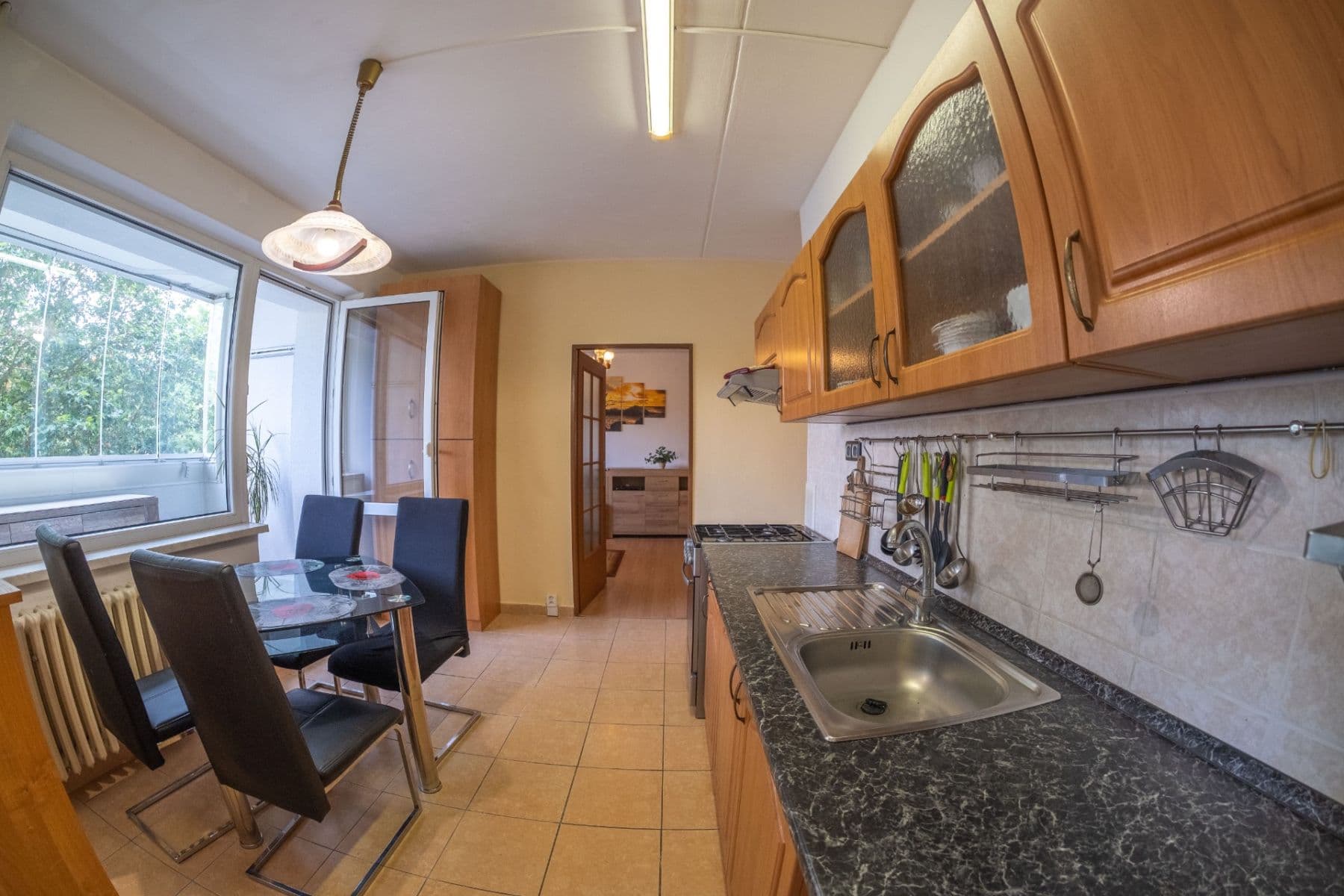 Predaj bytu 3-izbový 71 m², U Koupaliště, Karlovy Vary, Karlovarský kraj Predaj bytu 3-izbový 71 m², U Koupaliště, Karlovy Vary, Karlovarský kraj