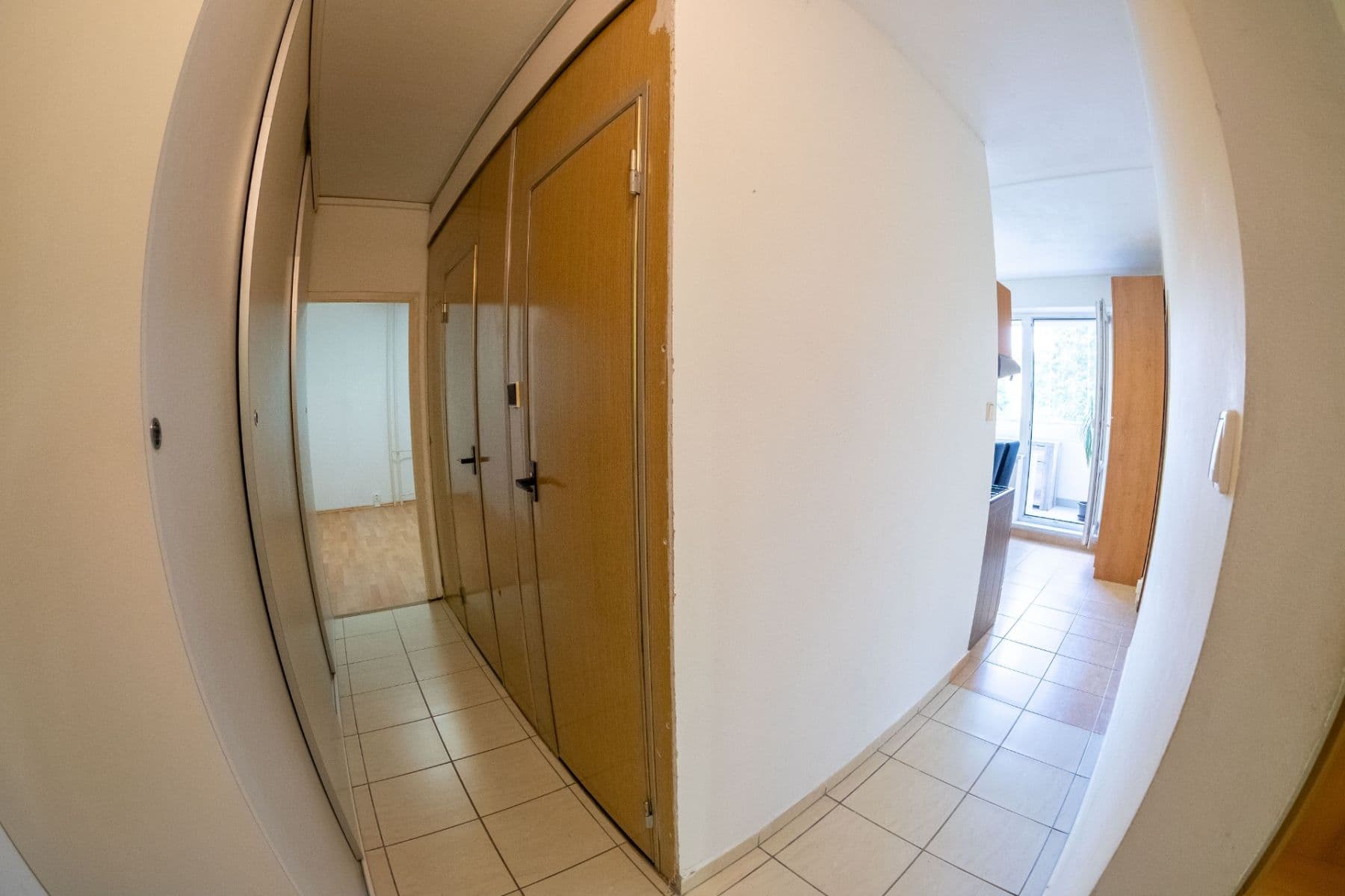 Predaj bytu 3-izbový 71 m², U Koupaliště, Karlovy Vary, Karlovarský kraj Predaj bytu 3-izbový 71 m², U Koupaliště, Karlovy Vary, Karlovarský kraj