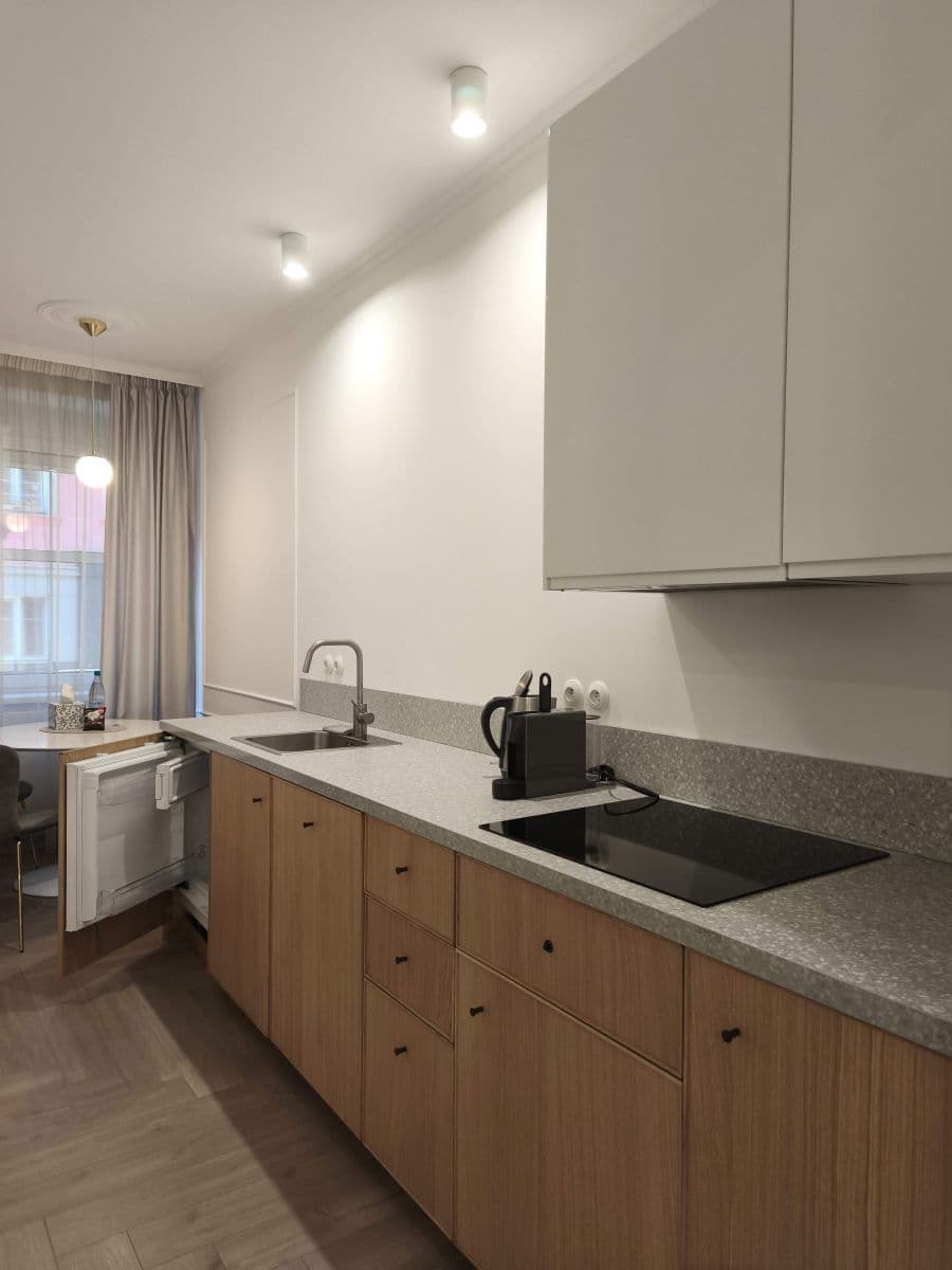 Prenájom bytu 48 m², Poupětova, Praha, Praha Prenájom bytu 48 m², Poupětova, Praha, Praha