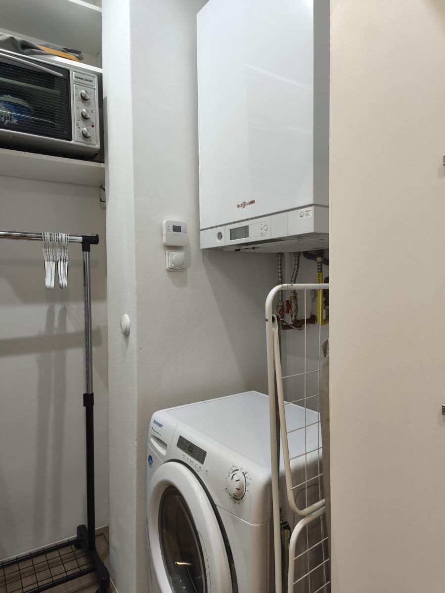 Prenájom bytu 48 m², Poupětova, Praha, Praha Prenájom bytu 48 m², Poupětova, Praha, Praha