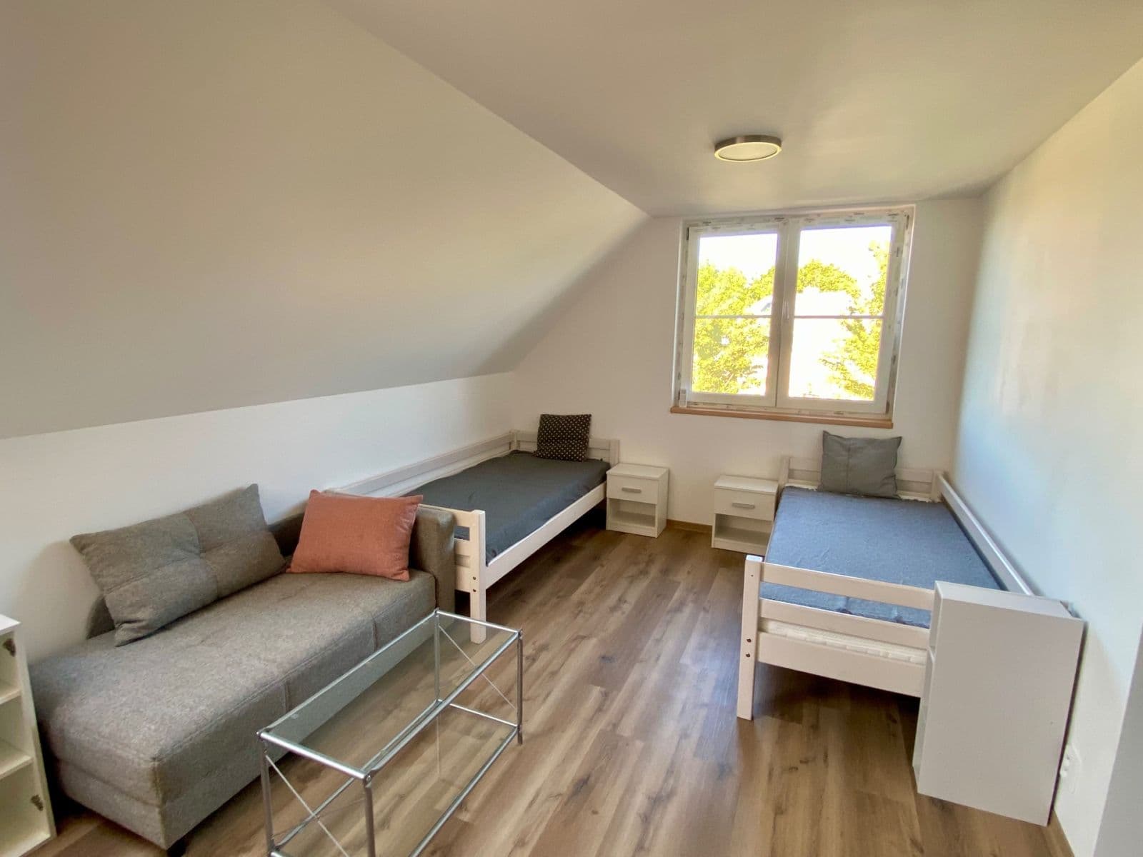Prenájom bytu 1-izbový 35 m², Dalovická, Praha, Praha Prenájom bytu 1-izbový 35 m², Dalovická, Praha, Praha