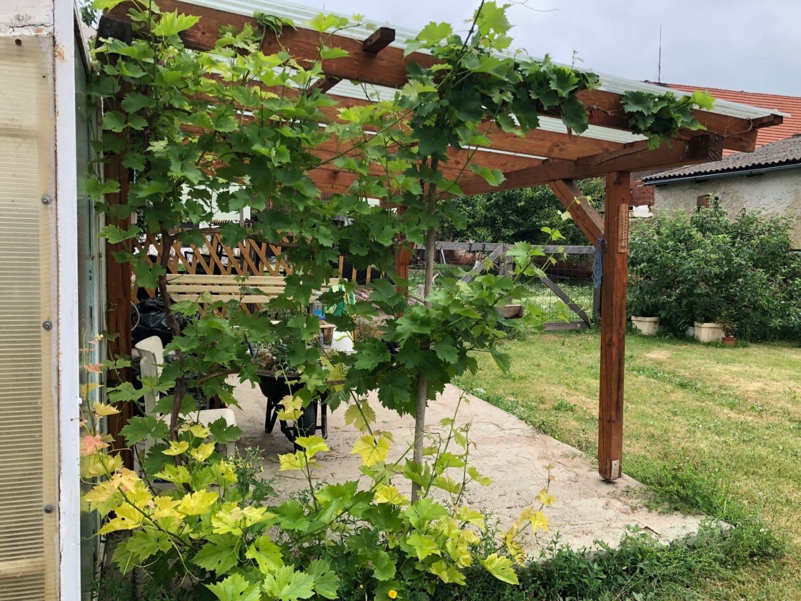 Predaj domu 74 m², pozemek 2.329 m², Hořesedly, Středočeský kraj Predaj domu 74 m², pozemek 2.329 m², Hořesedly, Středočeský kraj