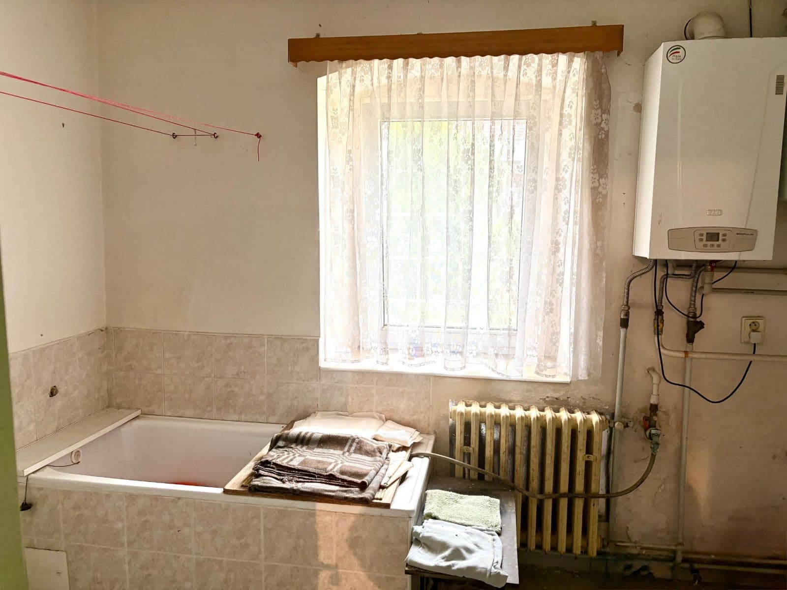 Predaj domu 74 m², pozemek 2.329 m², Hořesedly, Středočeský kraj Predaj domu 74 m², pozemek 2.329 m², Hořesedly, Středočeský kraj