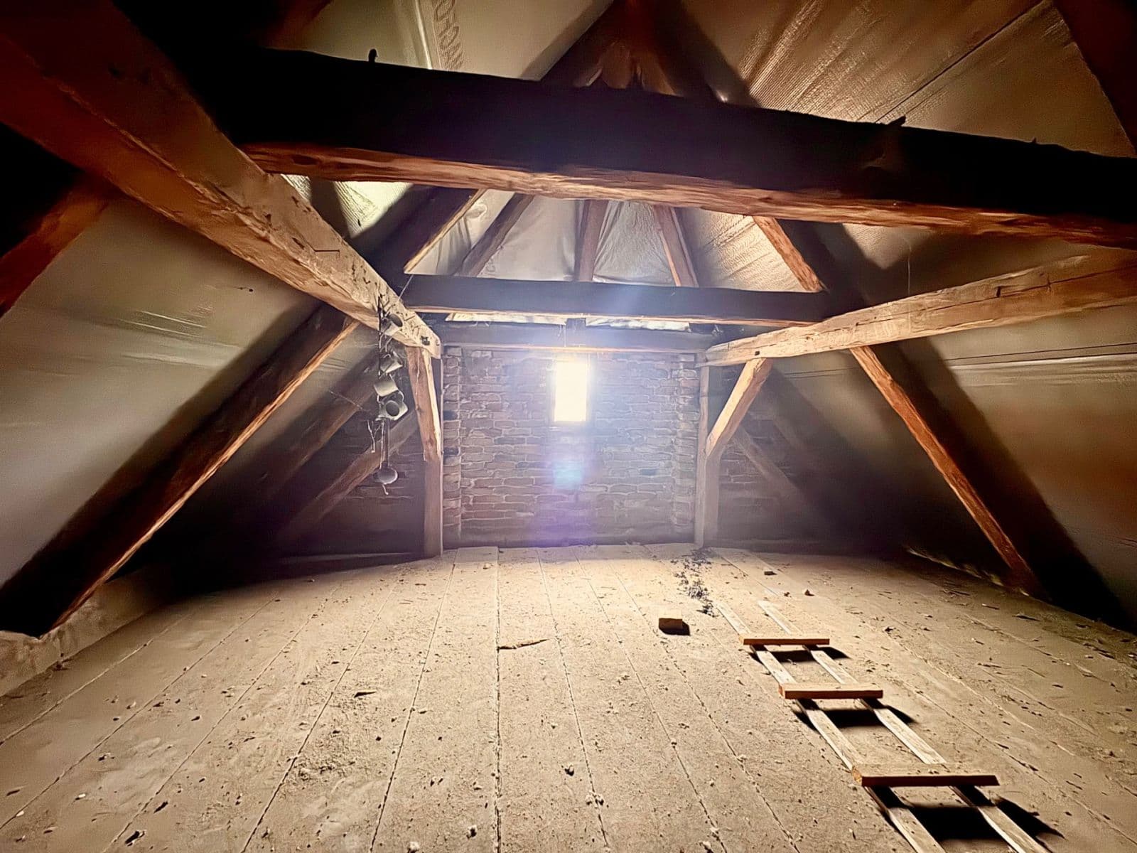 Predaj domu 74 m², pozemek 2.329 m², Hořesedly, Středočeský kraj Predaj domu 74 m², pozemek 2.329 m², Hořesedly, Středočeský kraj