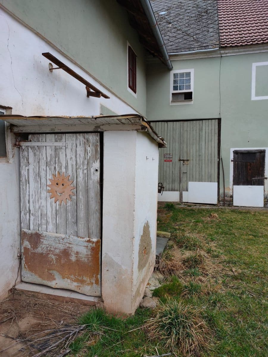 Predaj domu 74 m², pozemek 2.329 m², Hořesedly, Středočeský kraj Predaj domu 74 m², pozemek 2.329 m², Hořesedly, Středočeský kraj